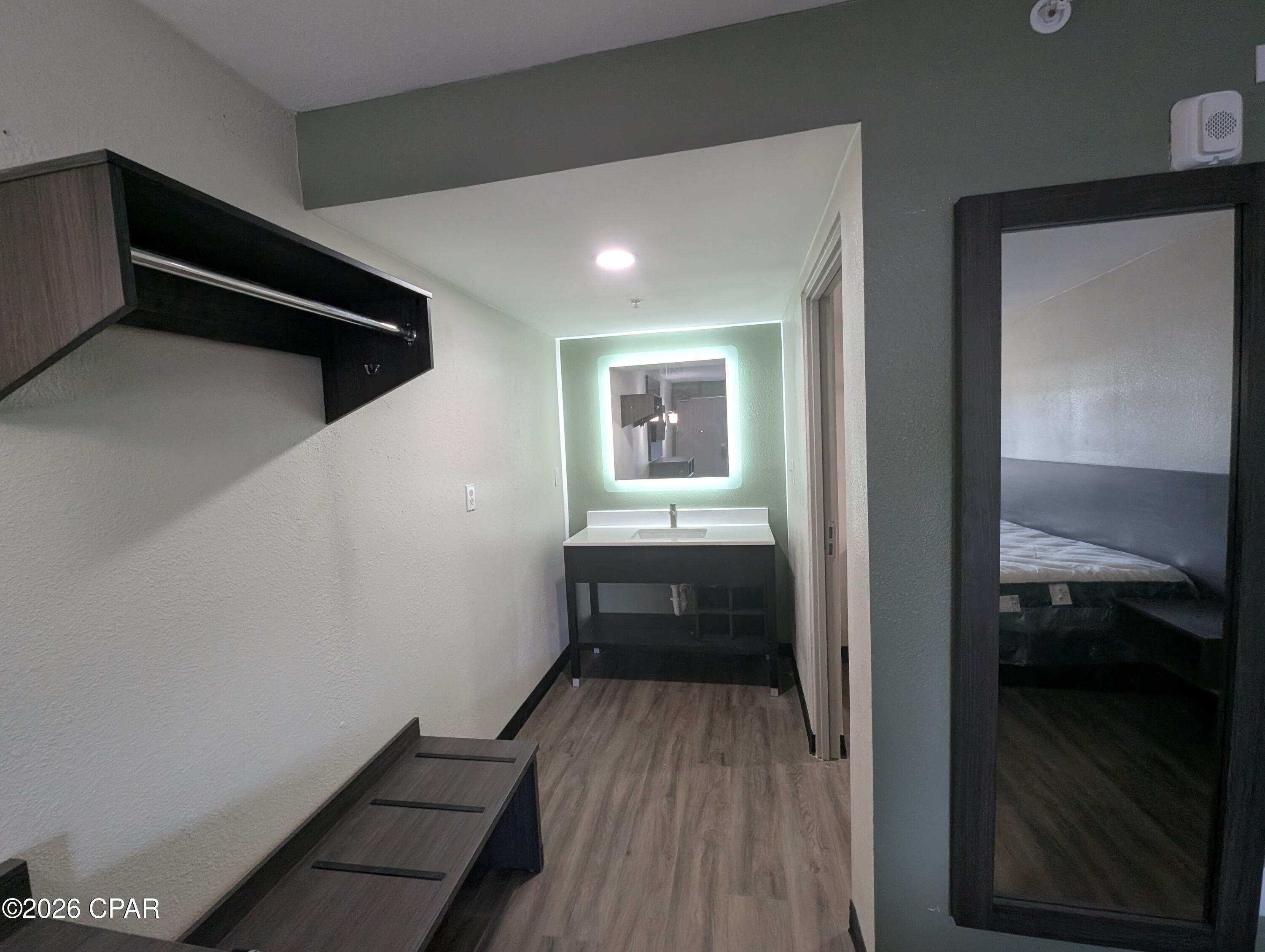 Image 8 For 5711 Highway 98