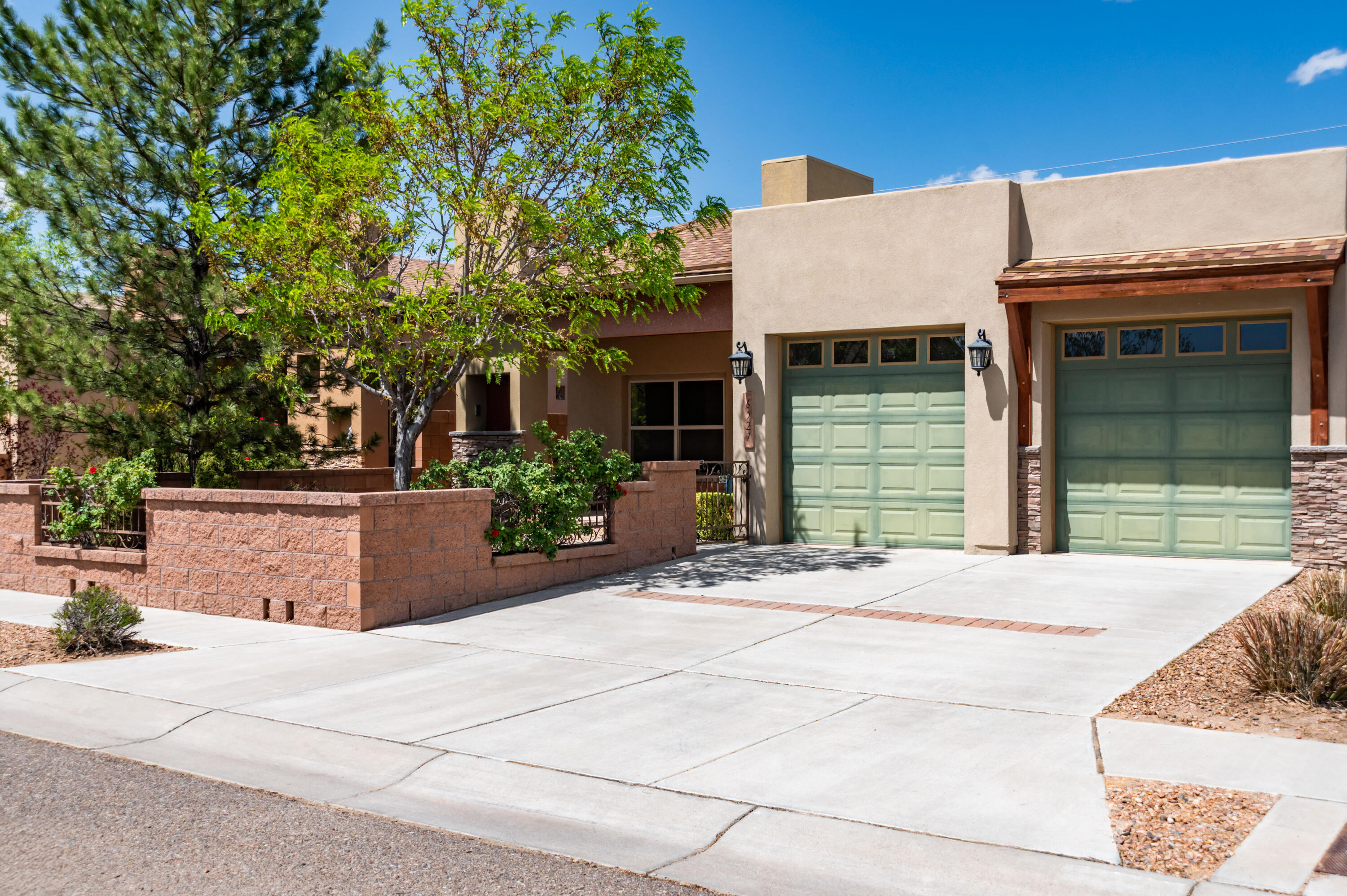 Homes for sale in Albuquerque, NM | 6527 Jazmin Pl Nw, Albuquerque, NM 87114 | MLS# 1101817