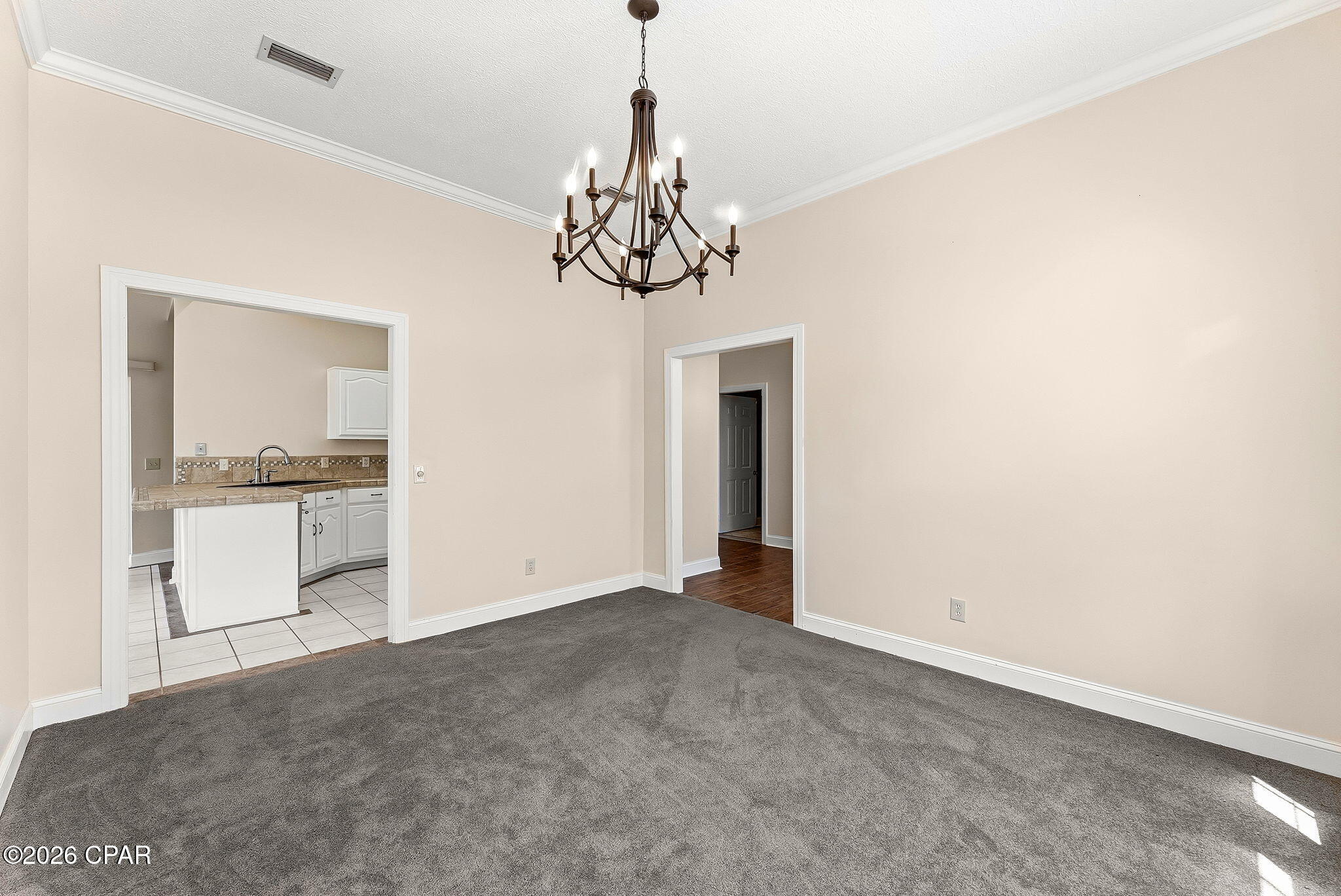 Image 19 For 1024 East Street