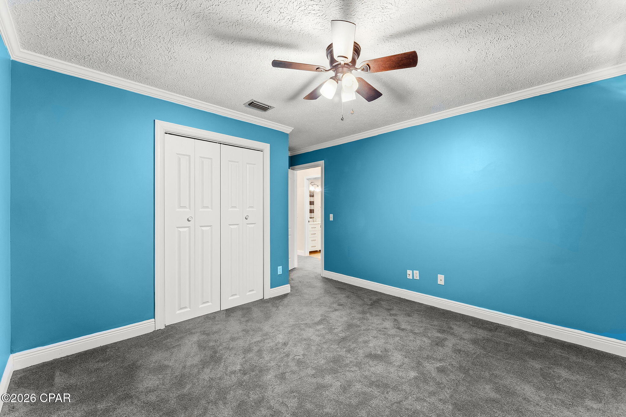 Image 38 For 1024 East Street