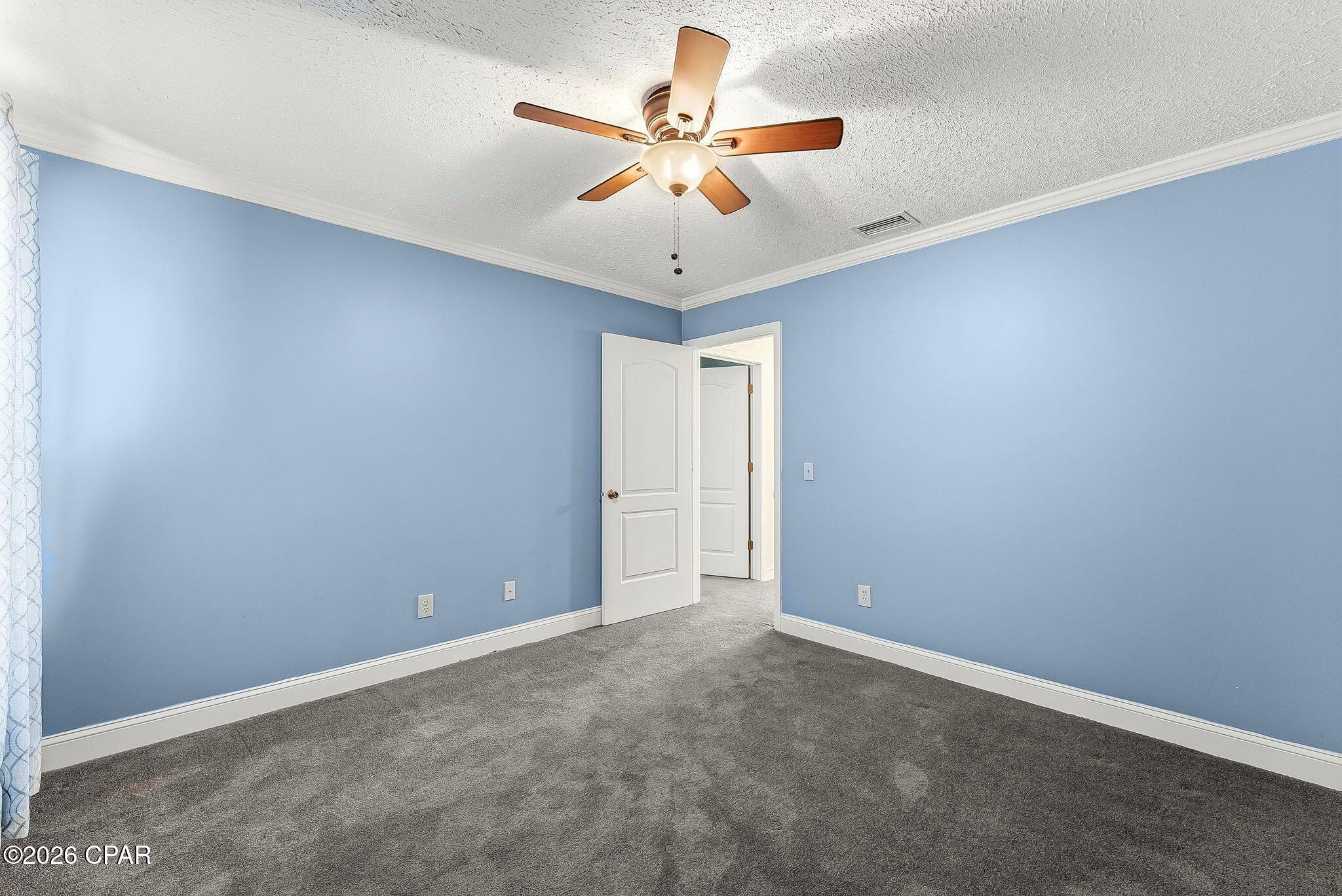 Image 39 For 1024 East Street