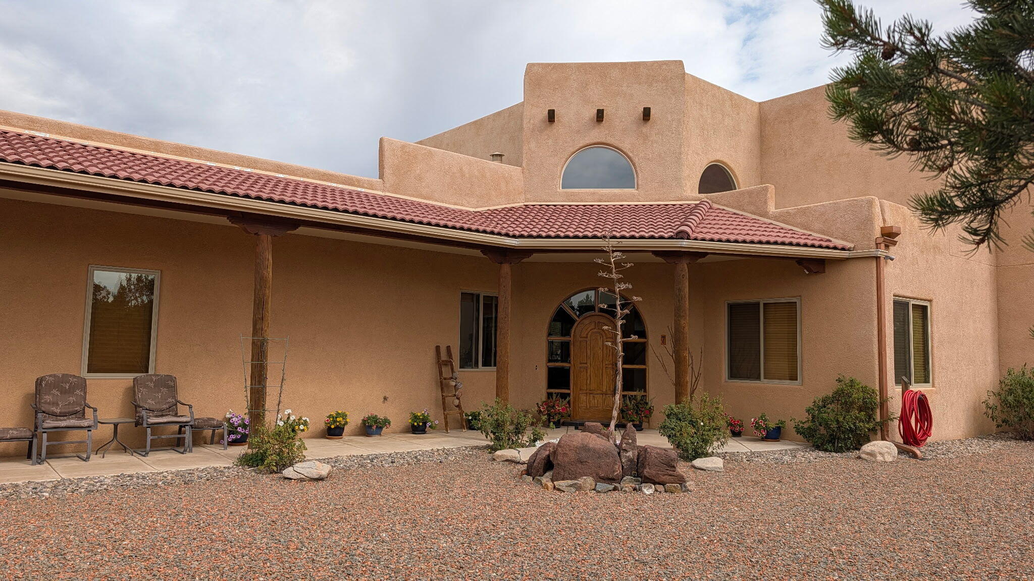 Photo 1 of Single family home for sale at 7 Pinon Grande, Edgewood, NM 87015 | MLS# 1101846 | Listing updated on 2026-09-05