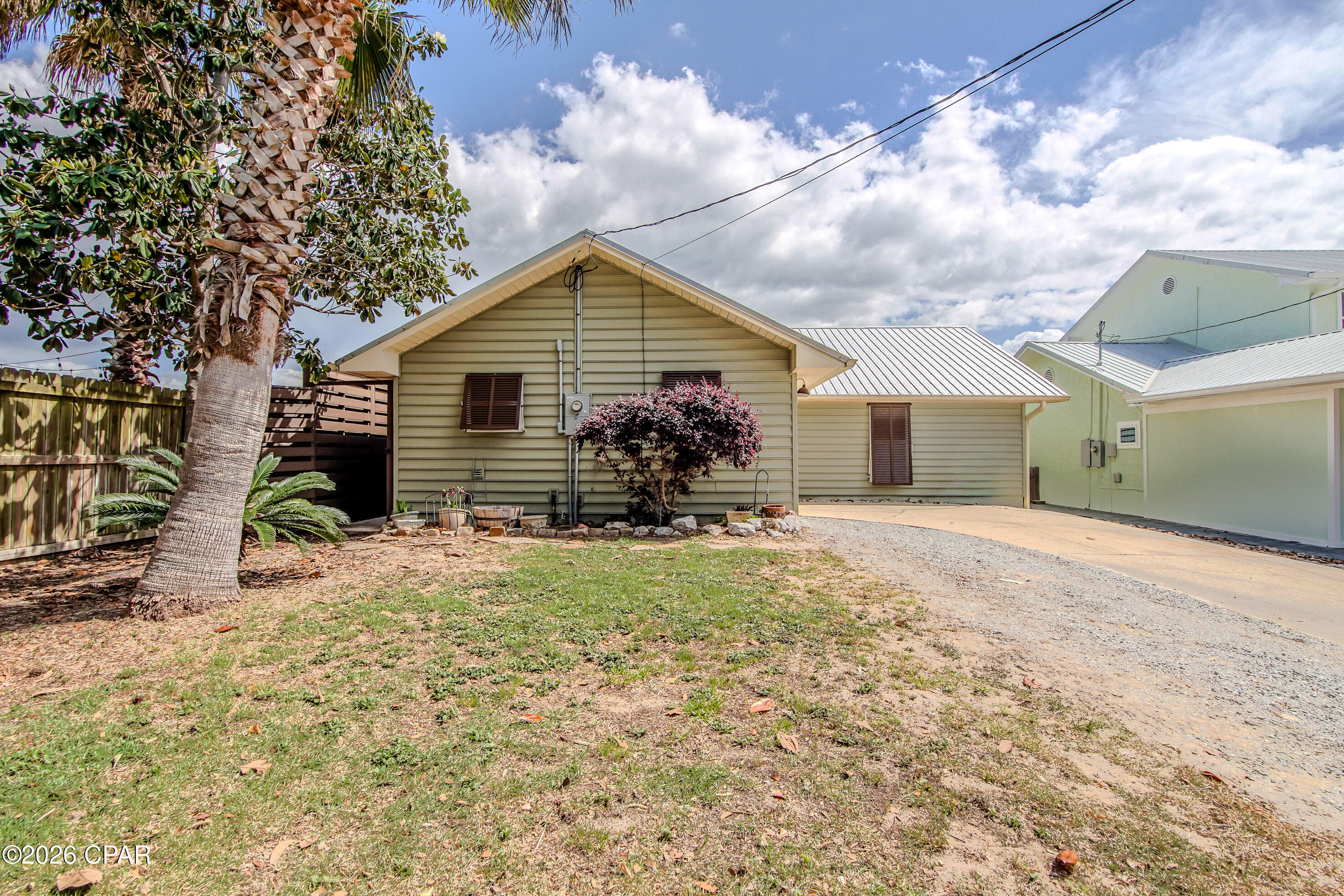 Image 3 For 5706 Hilltop Avenue