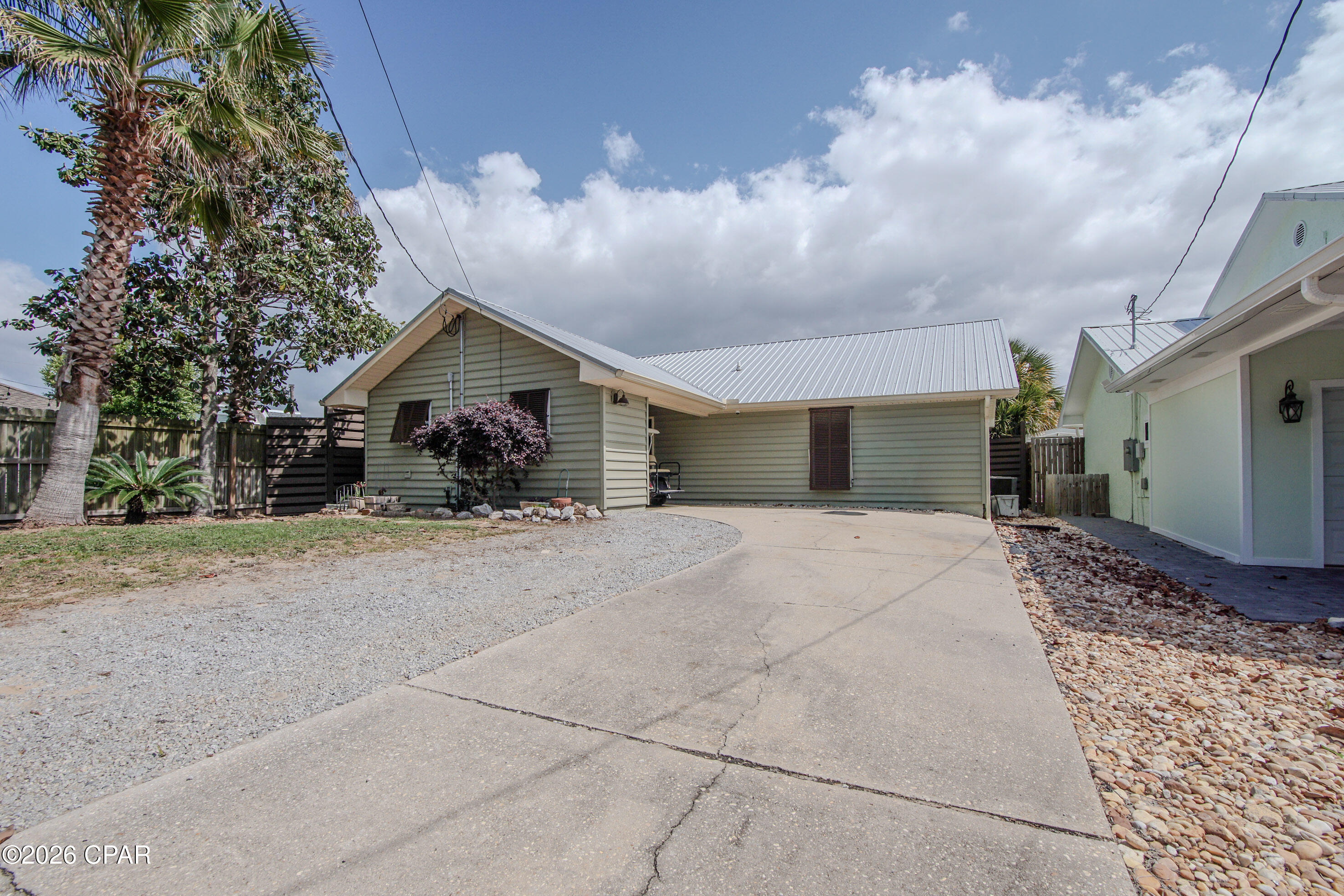Image 4 For 5706 Hilltop Avenue