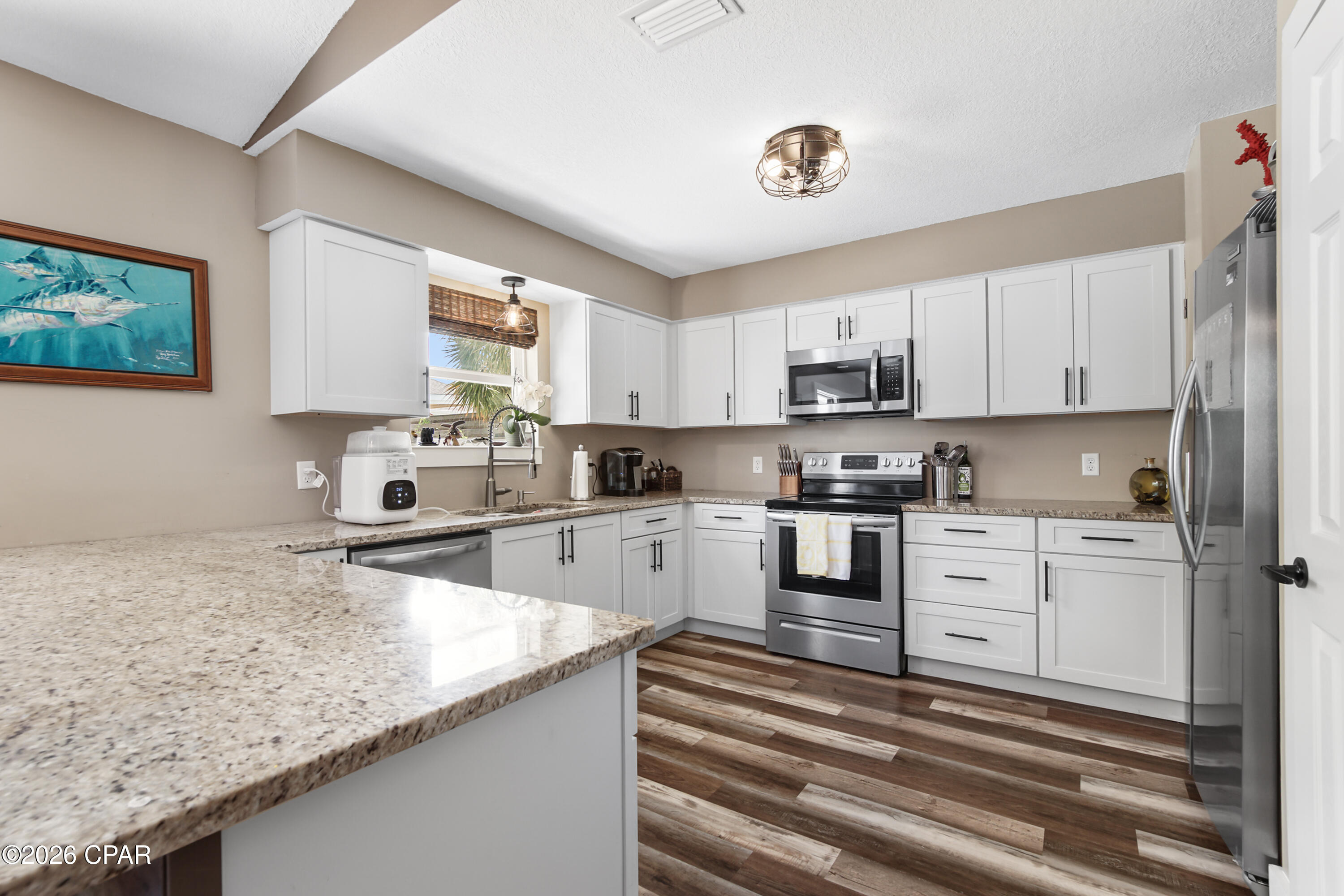 Image 7 For 5706 Hilltop Avenue