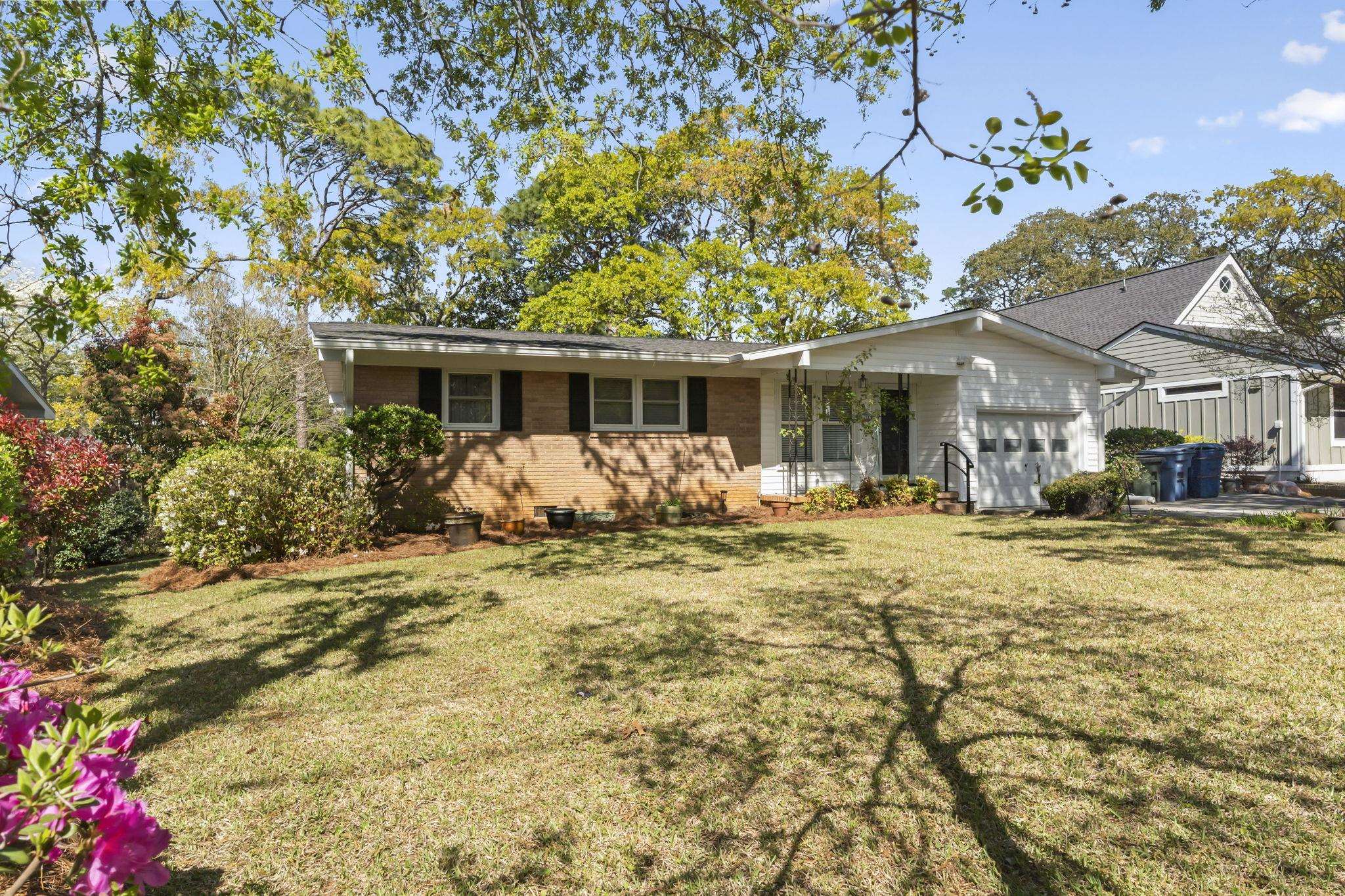 712 Yucca Ave. Myrtle Beach, SC 29577