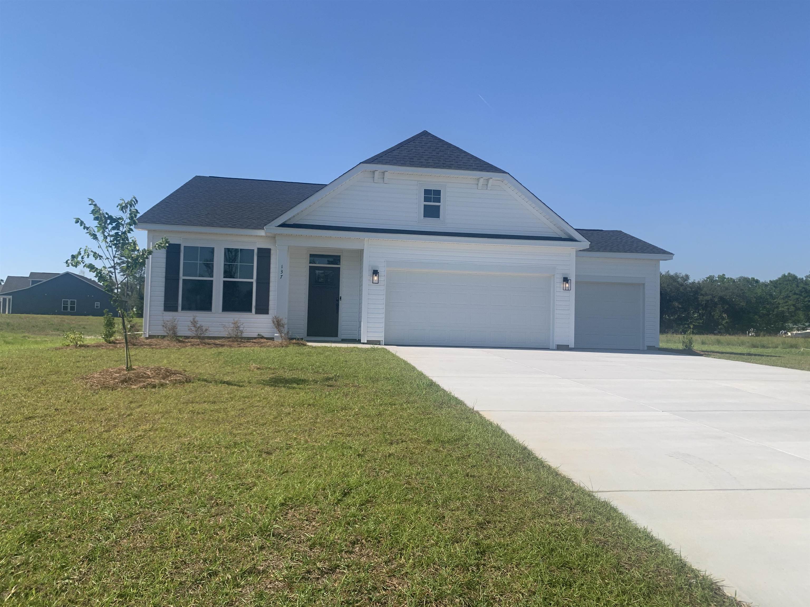 137 Cascade Dr. Conway, SC 29527