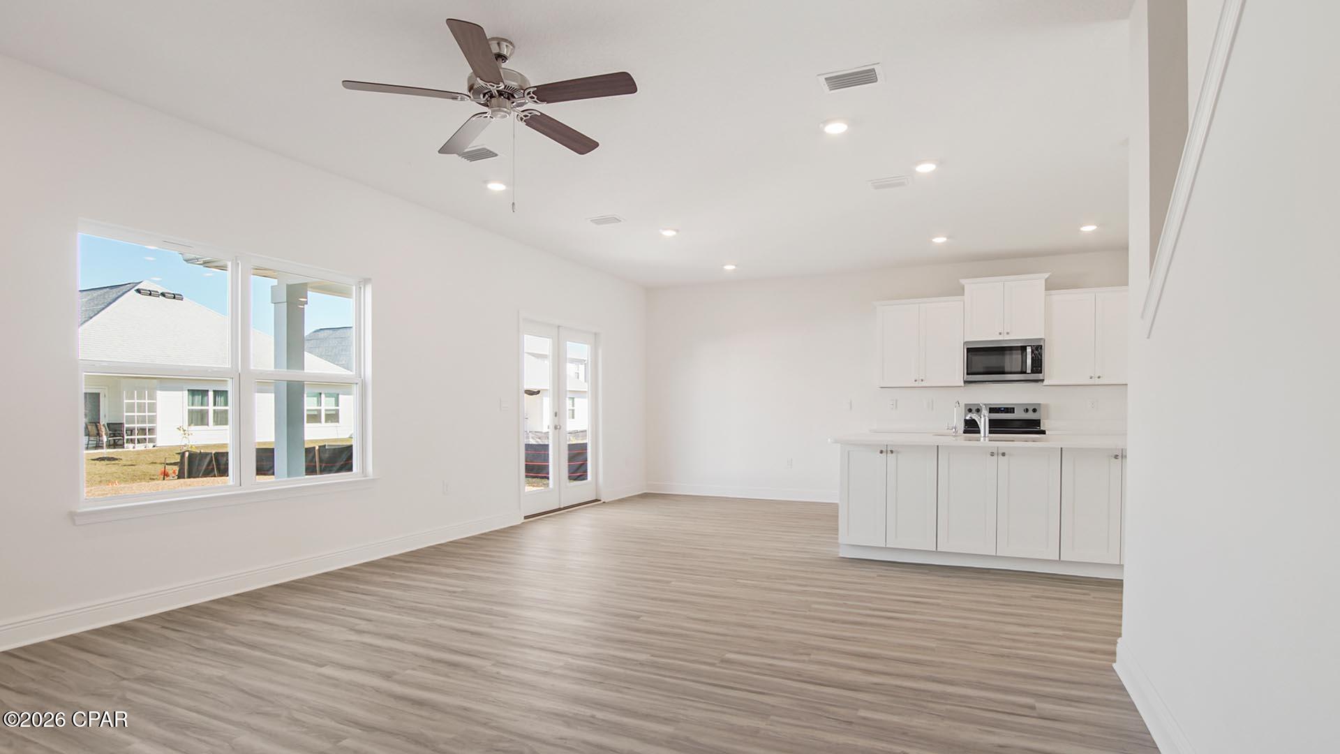 131 Dama Del Mar Way, Panama City Beach, FL 32407 thumbnail, photo 16 of 47
