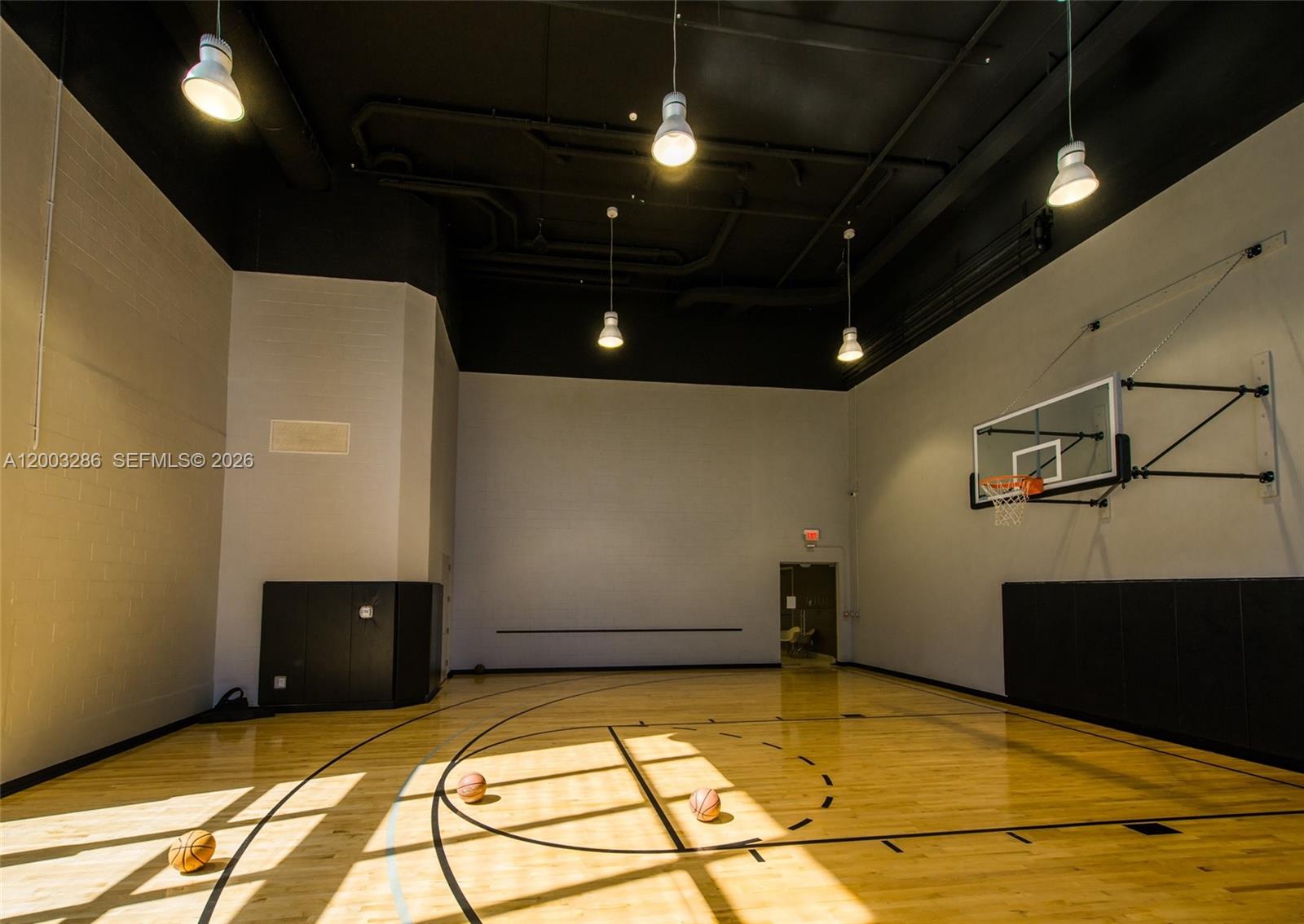 Spectacular & rarely available unit at the iconic 1010 Brickell Condo. Unit features: 1 bed, 1.5 baths, spacious primary suite with custom-made closets, glass-enclosed shower, custom made closets, window treatments, 9-foot ceiling heights, top of the line Smeg appliances, & 1 parking! Live & play in this luxury building that offers: outdoor movie theatre, restaurant & swimming pool at 50th floor roof top; Co-ed Hammam spa w cold & hot Jacuzzi, massage & treatments rooms, sauna & steam room at 12th floor; basketball & racquetball courts, running track, indoor heated swimming pool, fitness center, party room w kitchen, open terrace & barbeque, kids room w bowling, virtual golf simulator, ping-pong, among others. Excellent location next to public transportation, Brickell City Centre, & more!