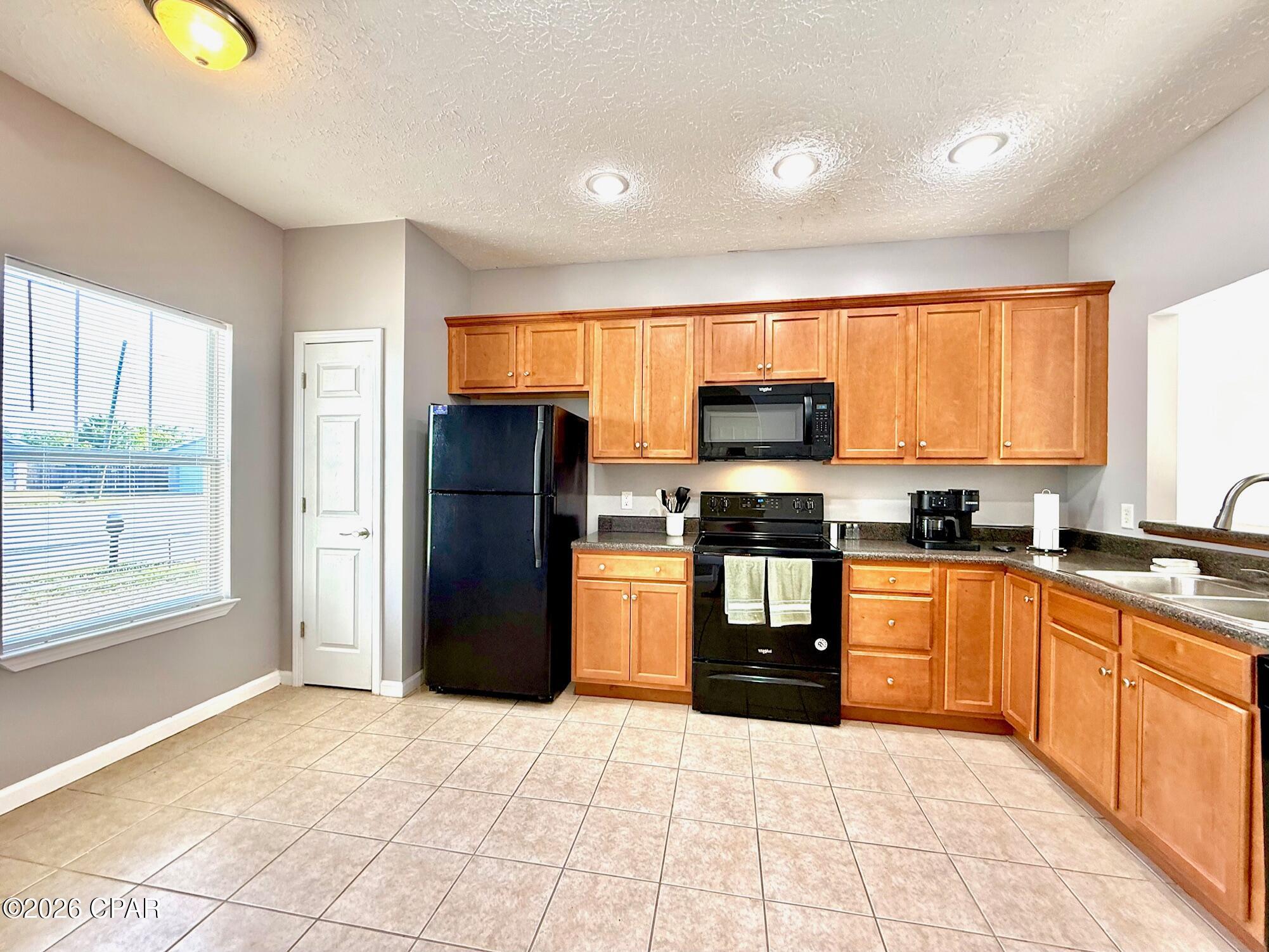 Image 2 For 2902 Cocoa Court