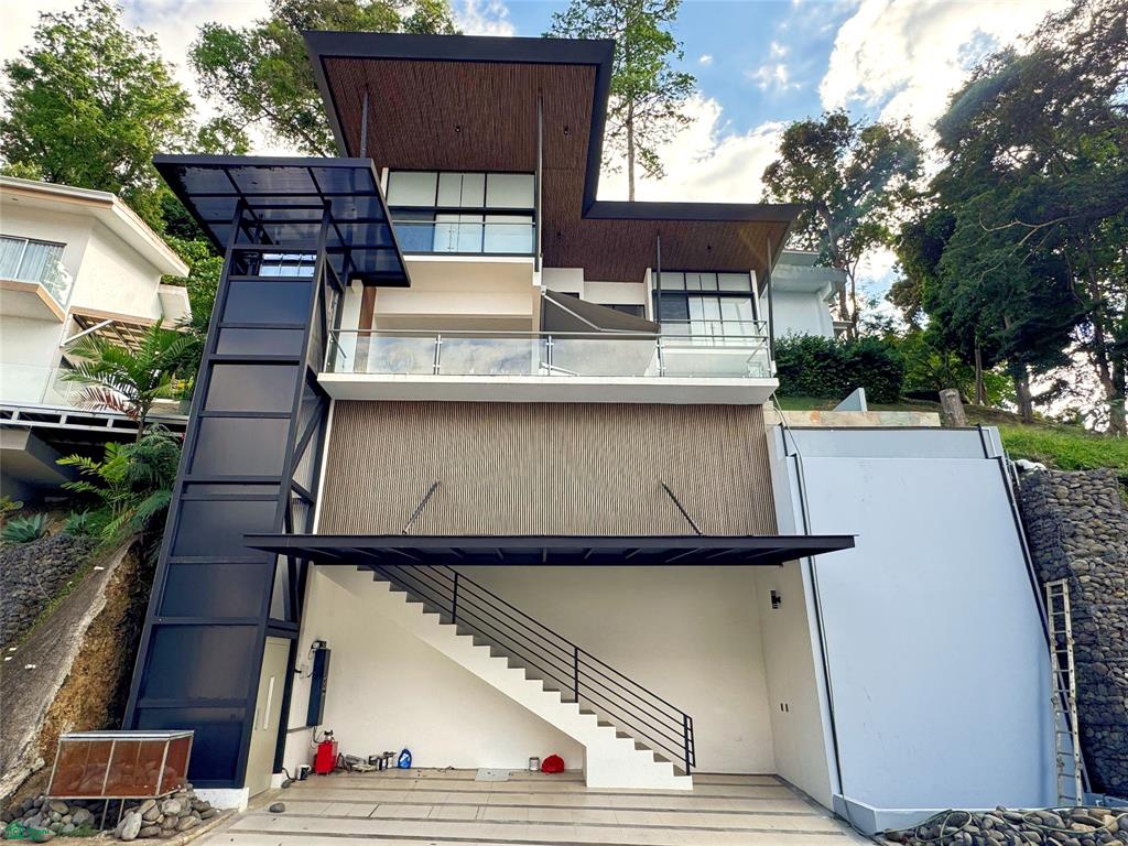 4 bed Single Family Homes For Sale in Garabito, Puntarenas - 1