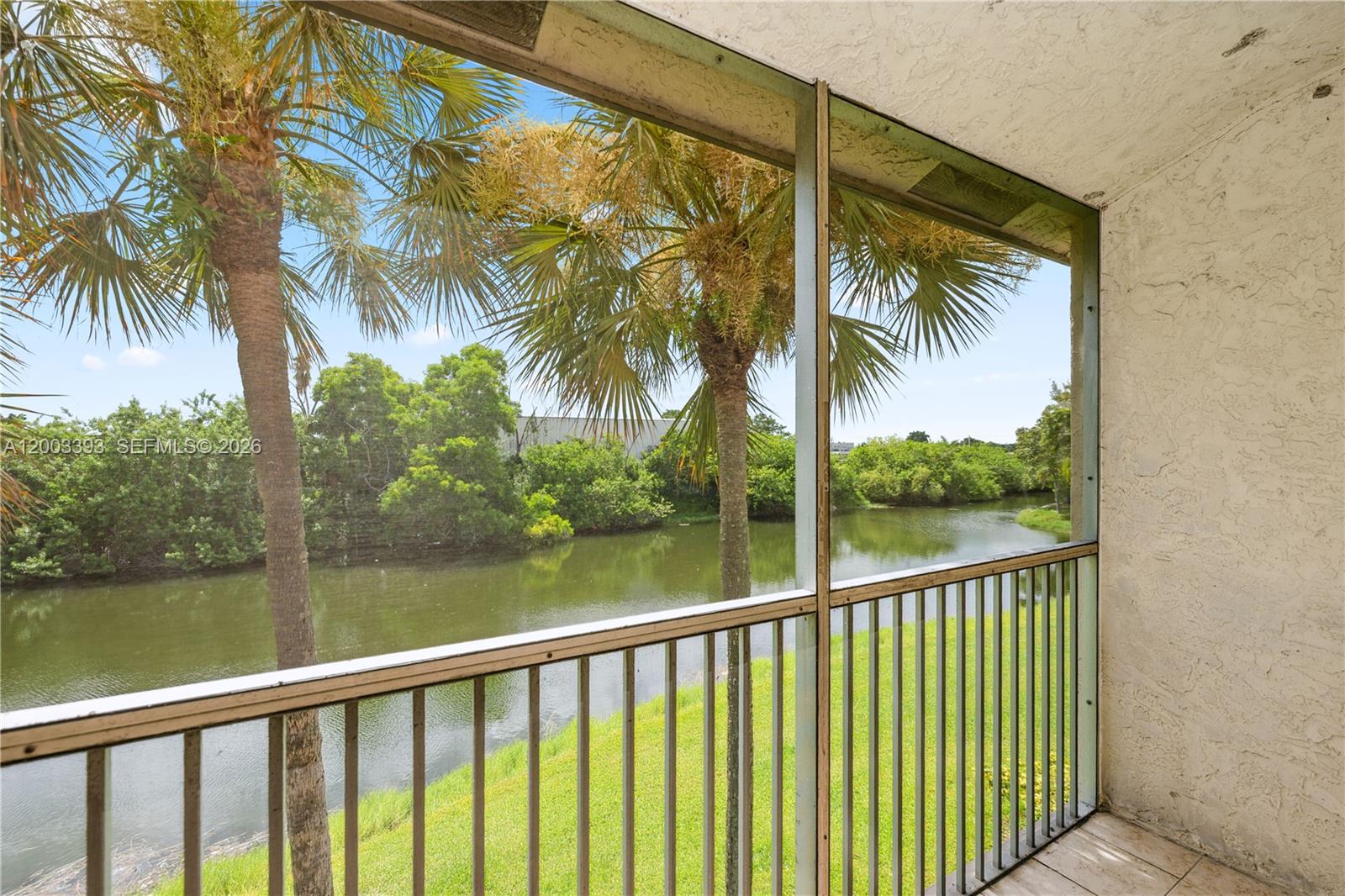Viewpointe Condo
