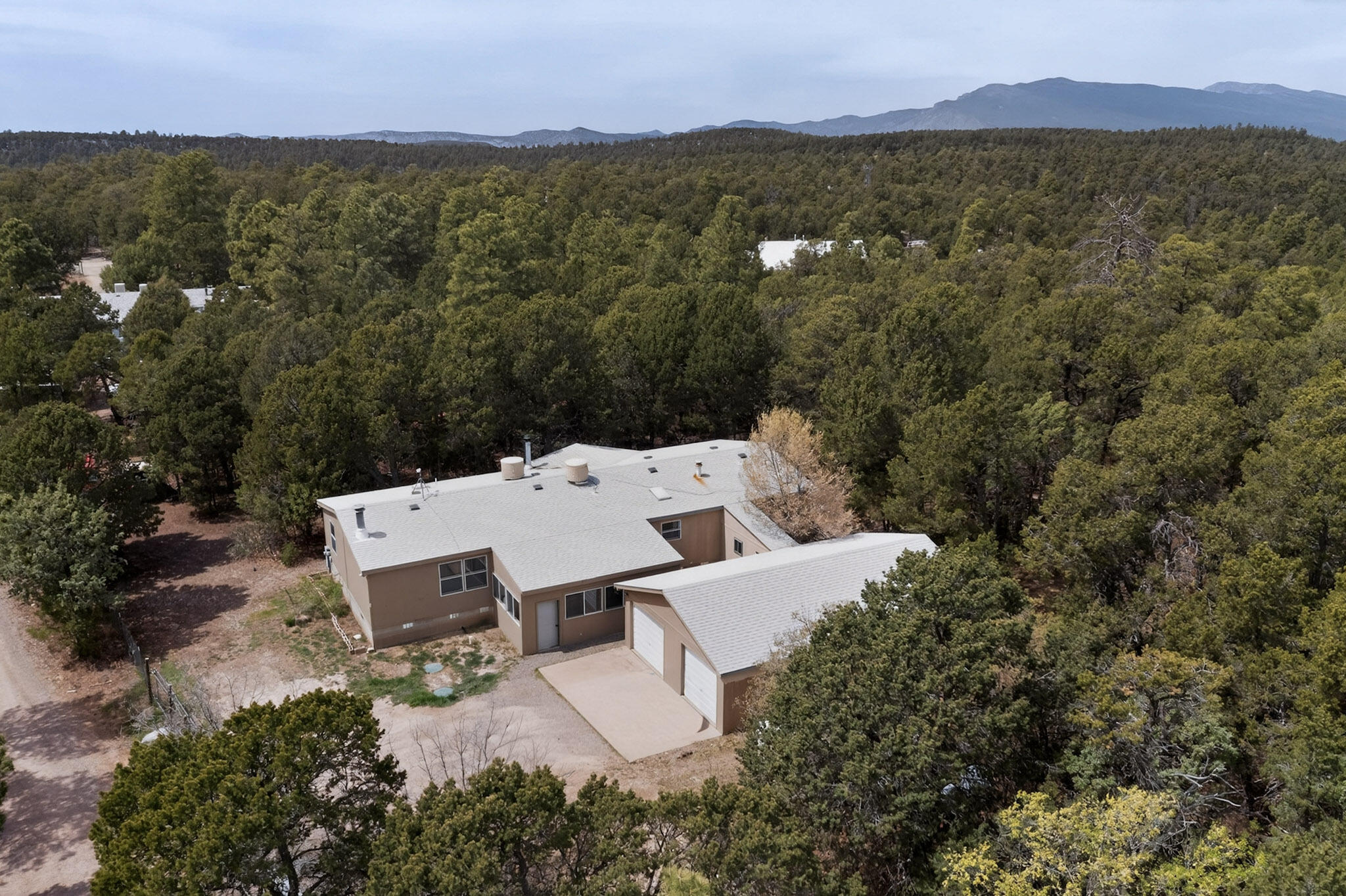 Homes for sale in Tijeras, NM | 130 Raven Rd, Tijeras, NM 87059 | MLS# 1101927