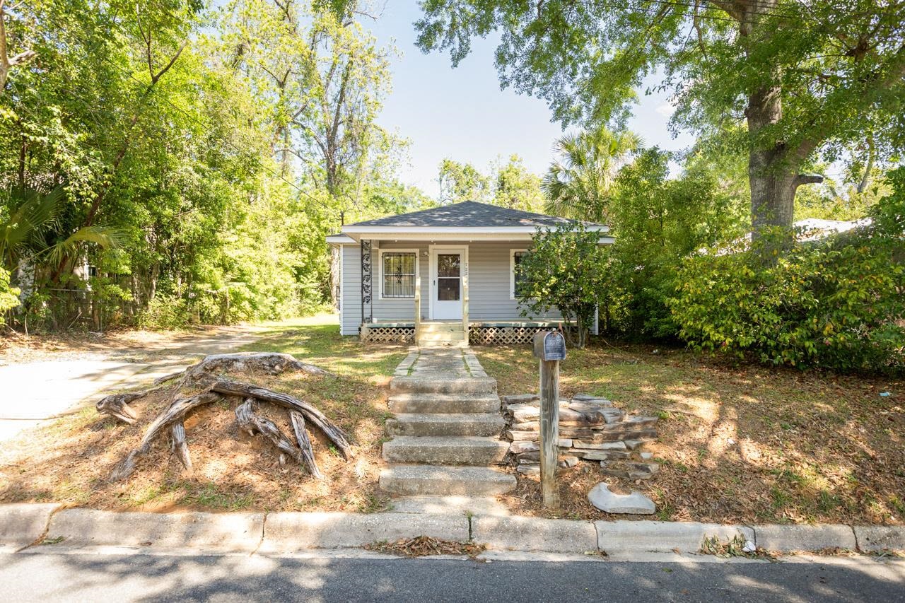 722  Dover Street , Tallahassee, FL, 32304