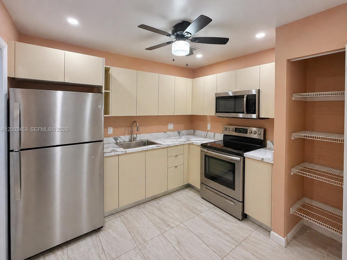 Property photo # 9