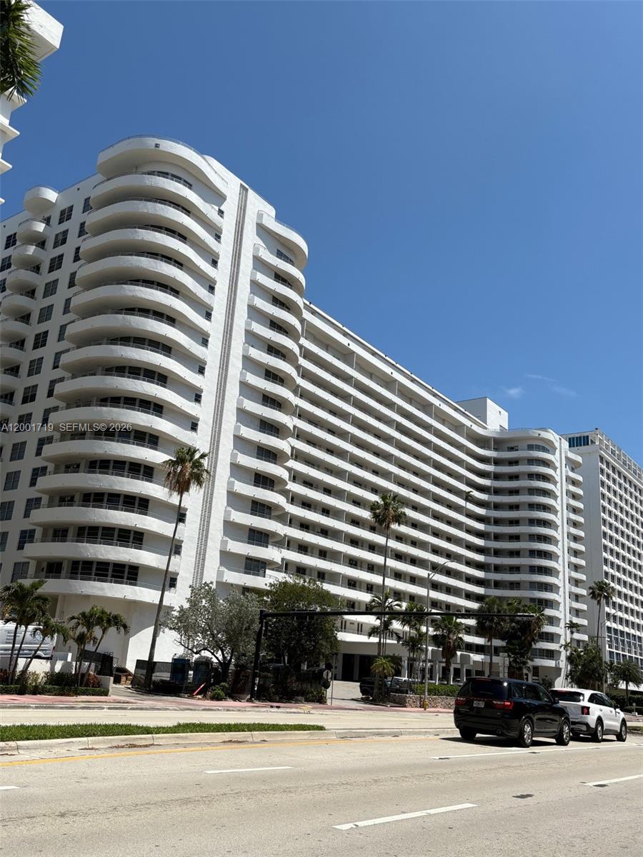 5555 Collins Ave Unit 8 S, Miami Beach, Florida 33140