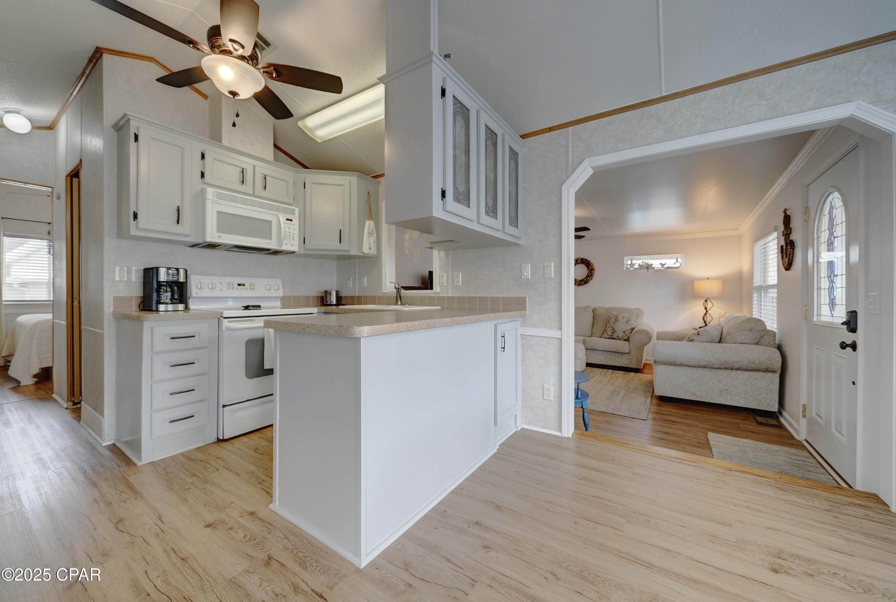 Image 24 For 1219 Thomas Drive 244