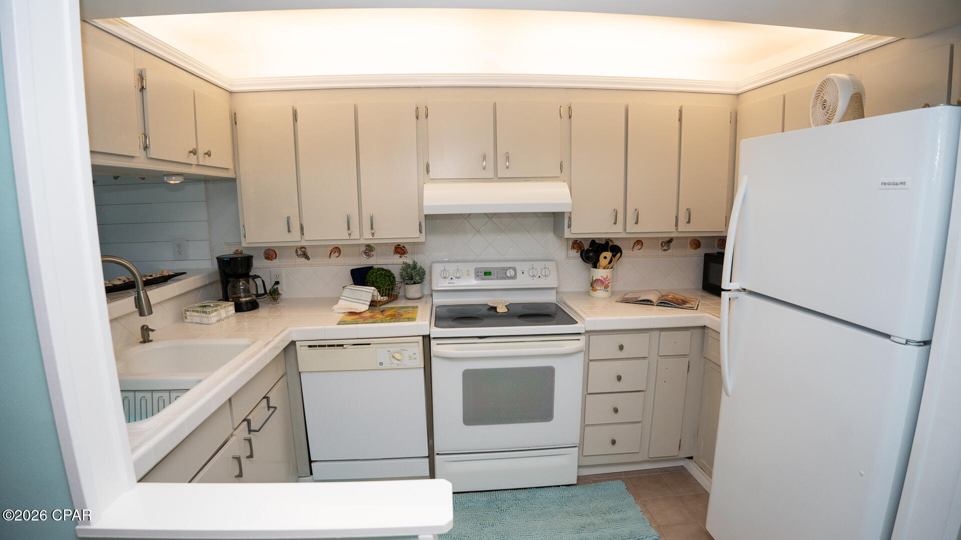 Image 12 For 6211 Thomas Drive 206