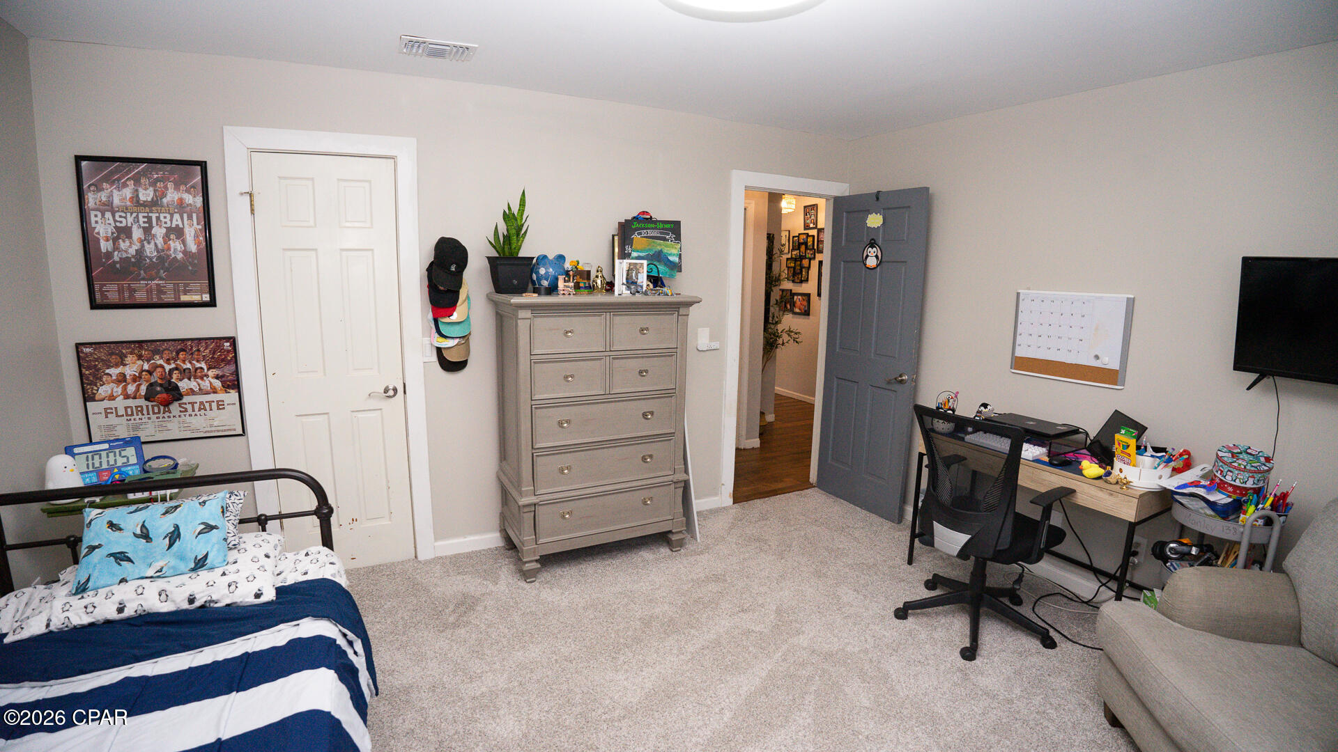 Image 16 For 126 Queens Circle