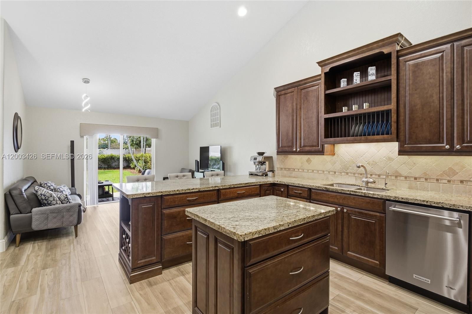 Property photo # 9