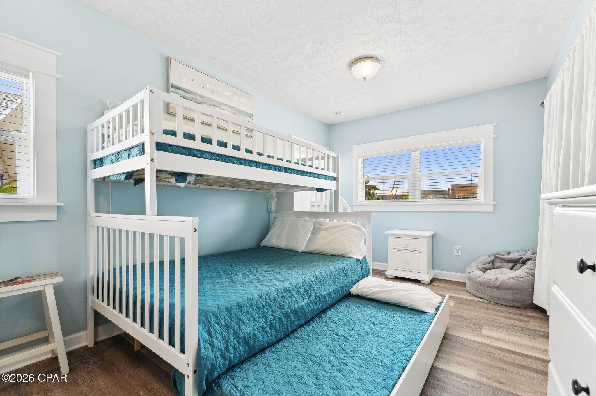 Image 23 For 3942 Ocean View Drive