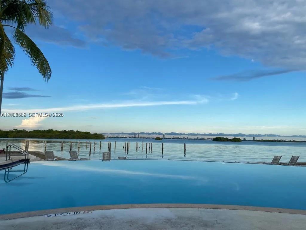 Nirvana Condo No Four Con