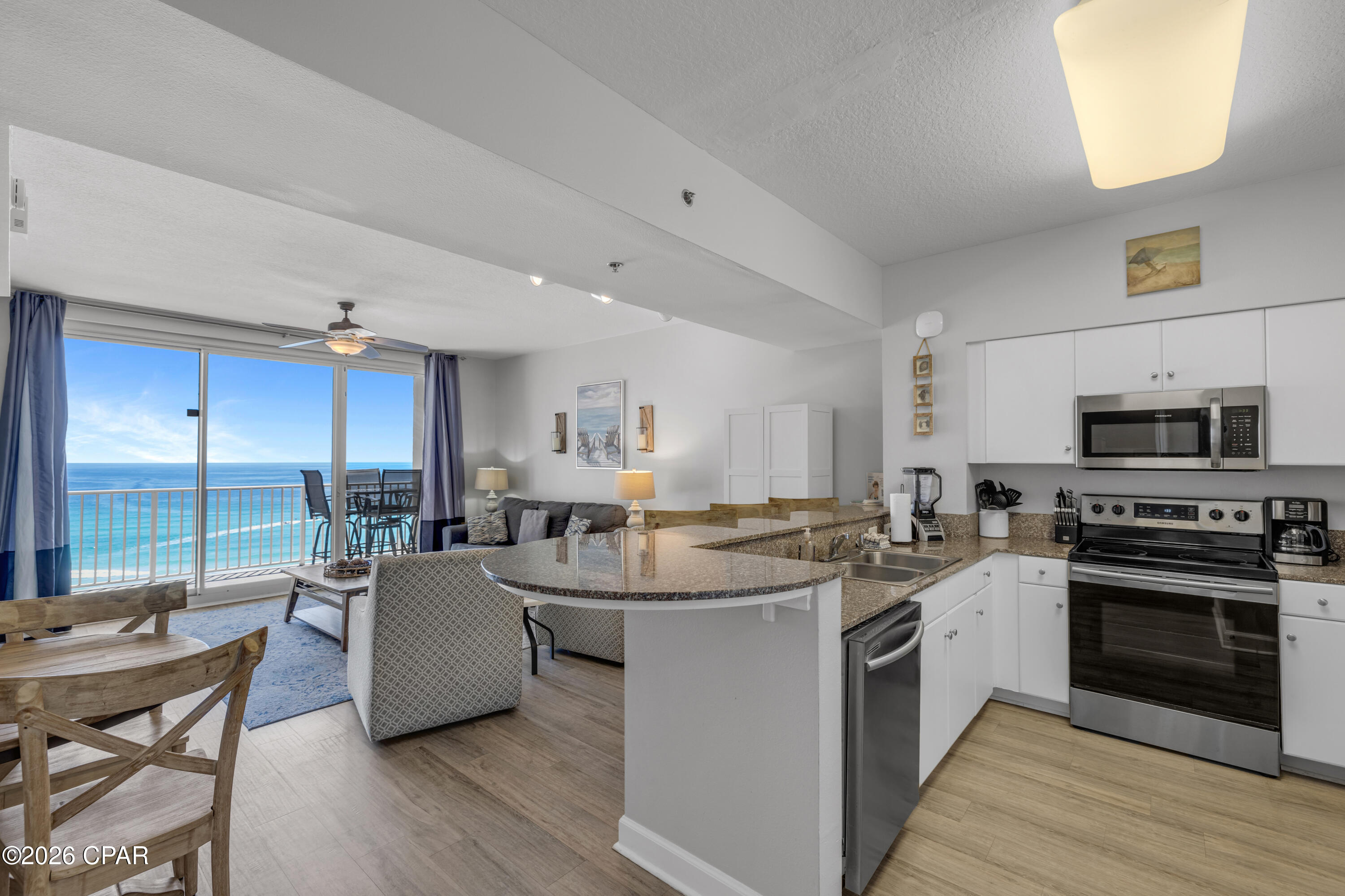 Image 4 For 9900 Thomas Drive 1013