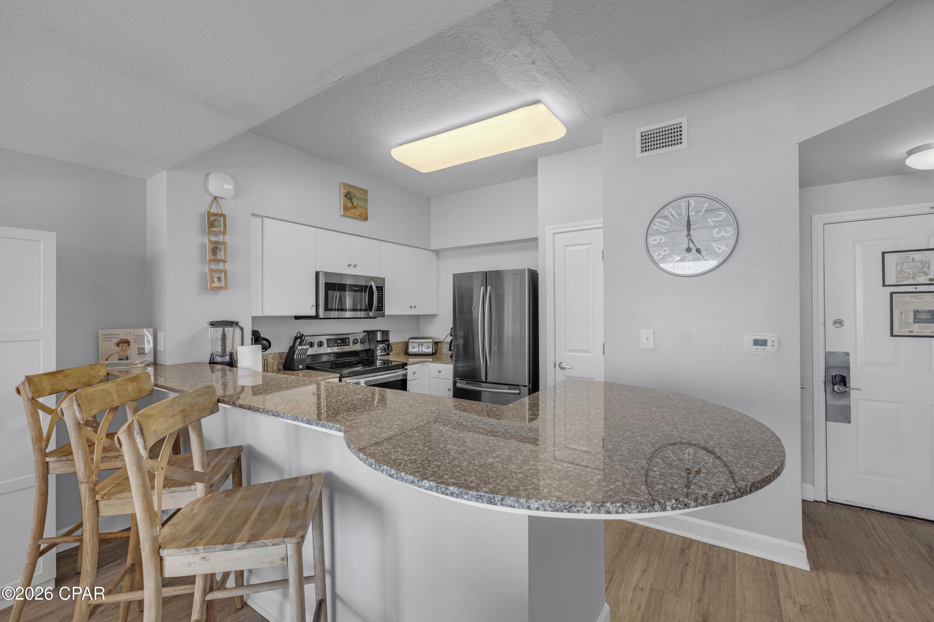 Image 6 For 9900 Thomas Drive 1013