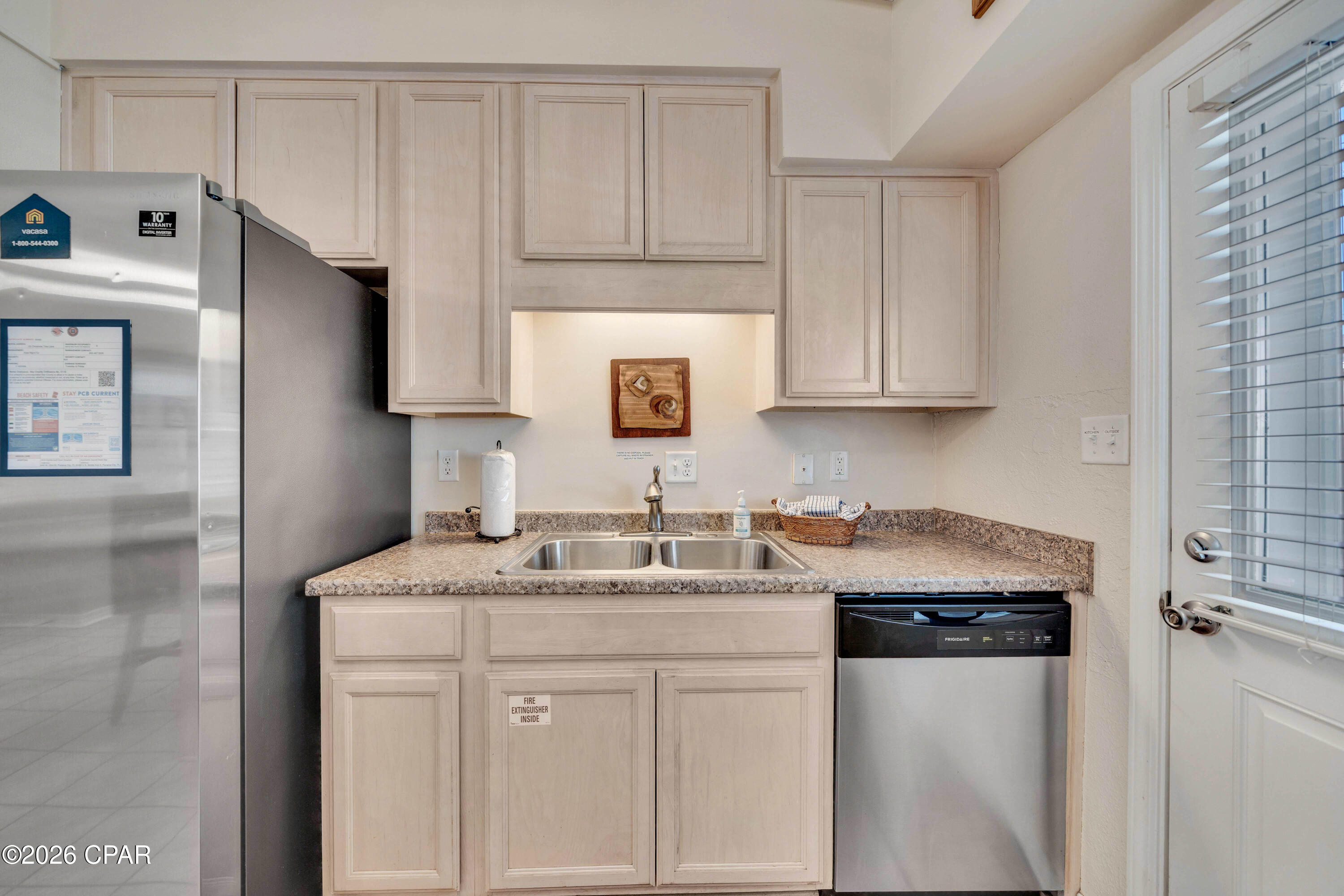 Image 11 For 120 Christmas Tree Lane