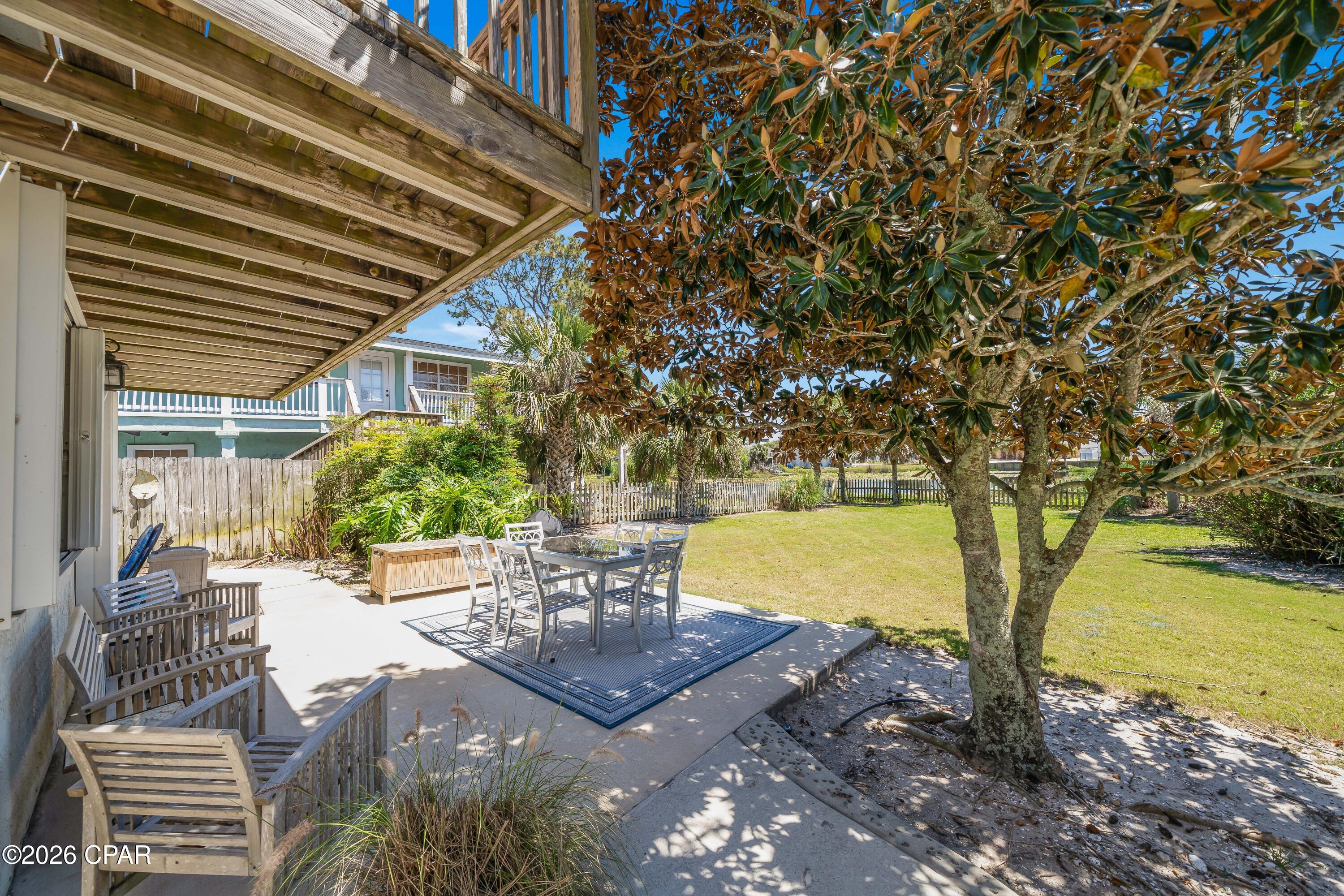 Image 39 For 120 Christmas Tree Lane