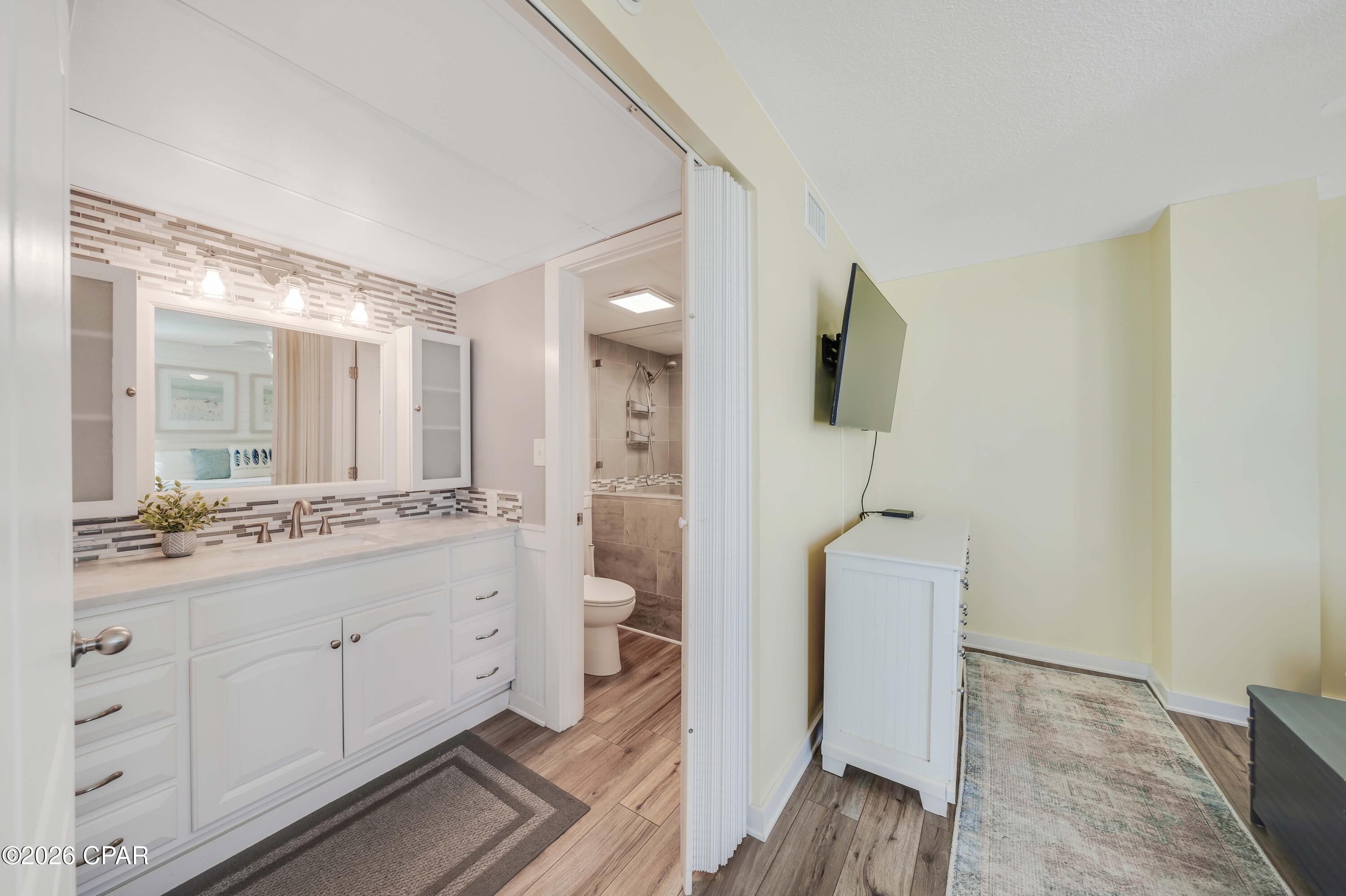 Image 31 For 17155 Front Beach Road 606w