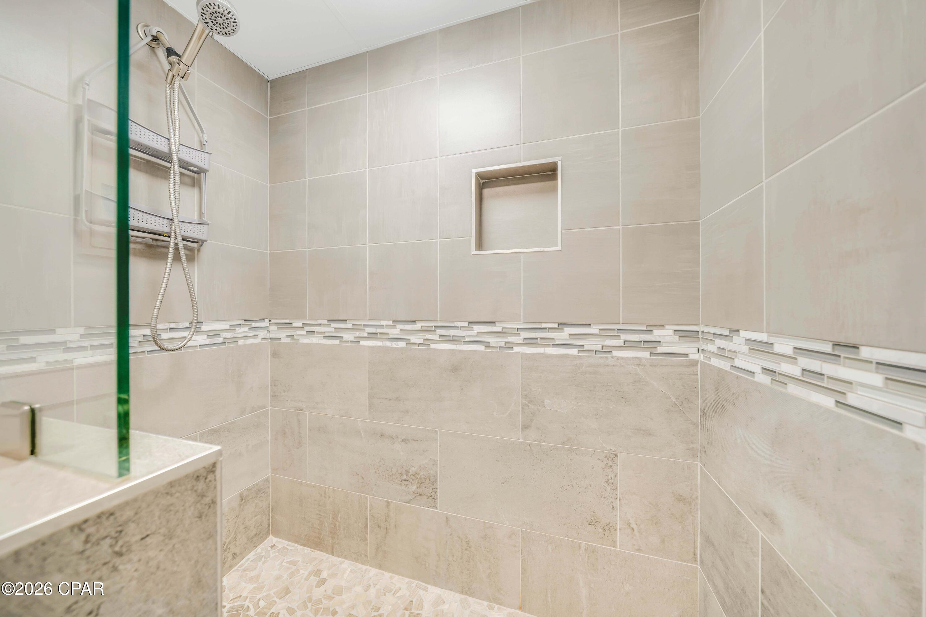 Image 34 For 17155 Front Beach Road 606w