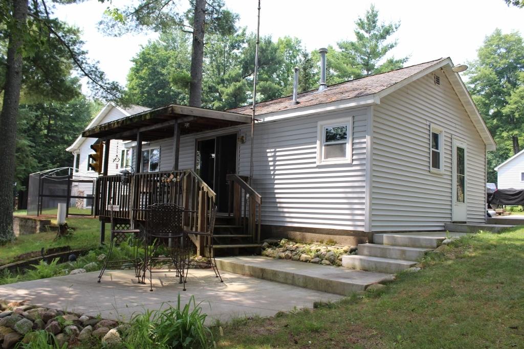 Upper Post Lake house picture