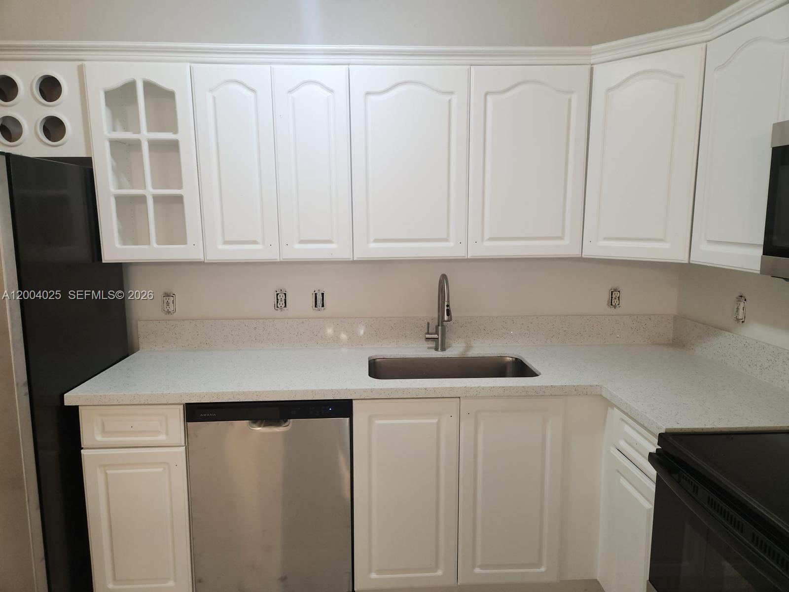 Property photo # 4
