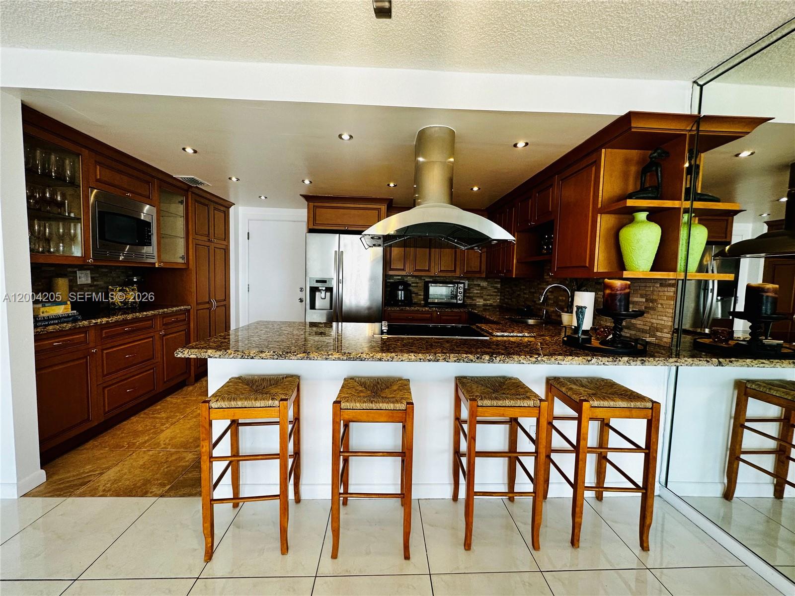 Oxford Towers Condo