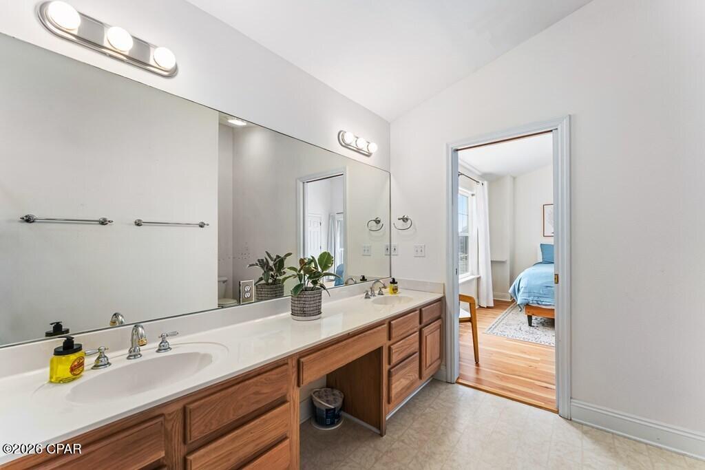 Image 36 For 111 Parkside Circle