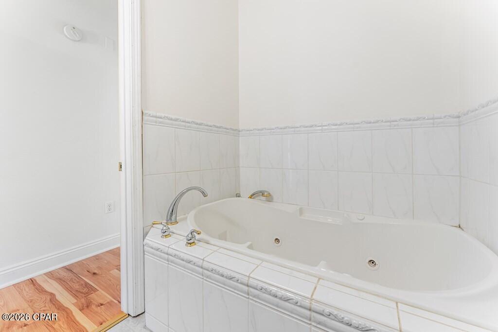 Image 46 For 111 Parkside Circle