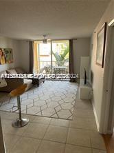 The Yacht Club At Aventur