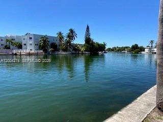 Coral Bay Club Condo