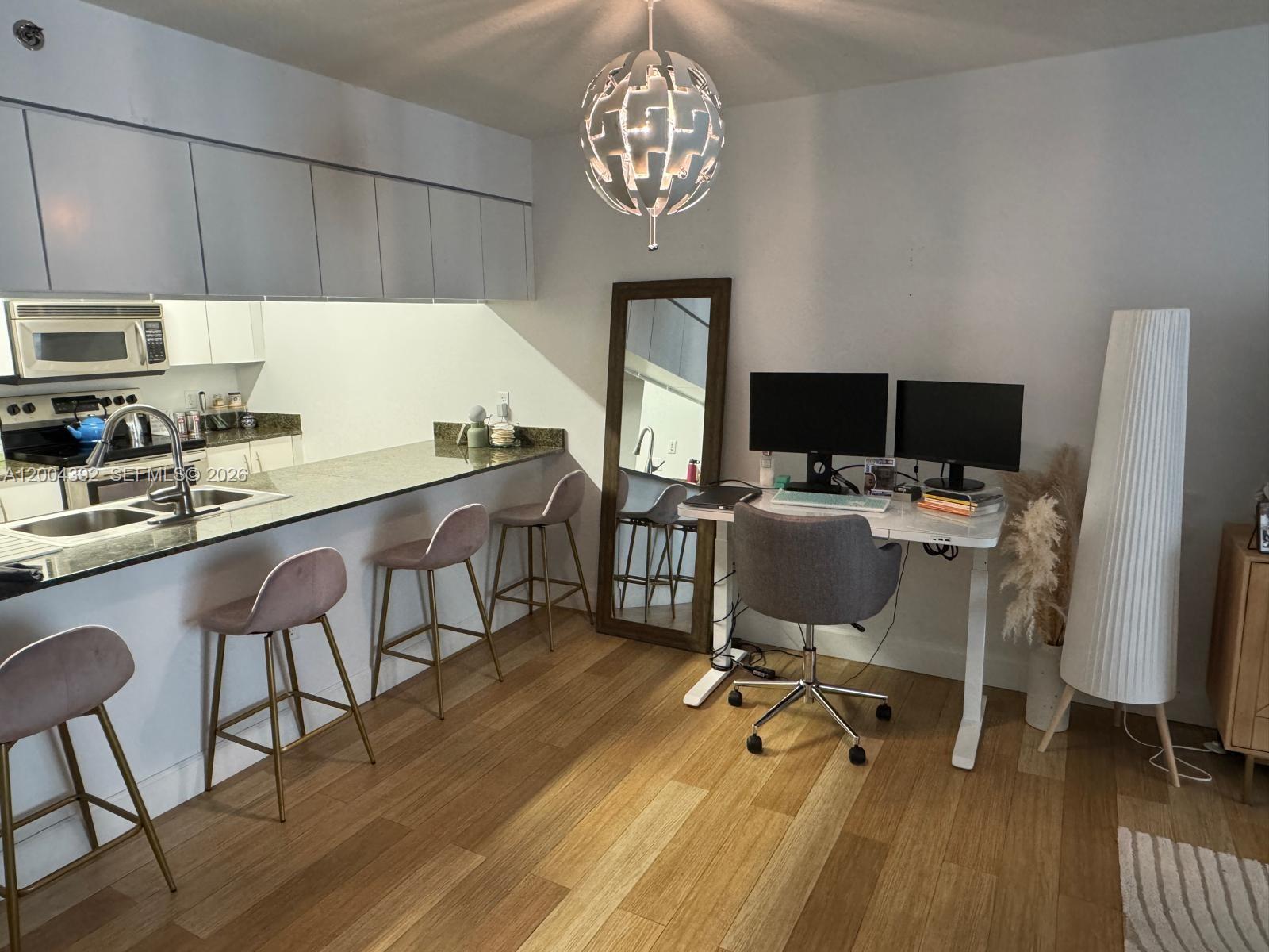 Condo for Rent in Miami, FL