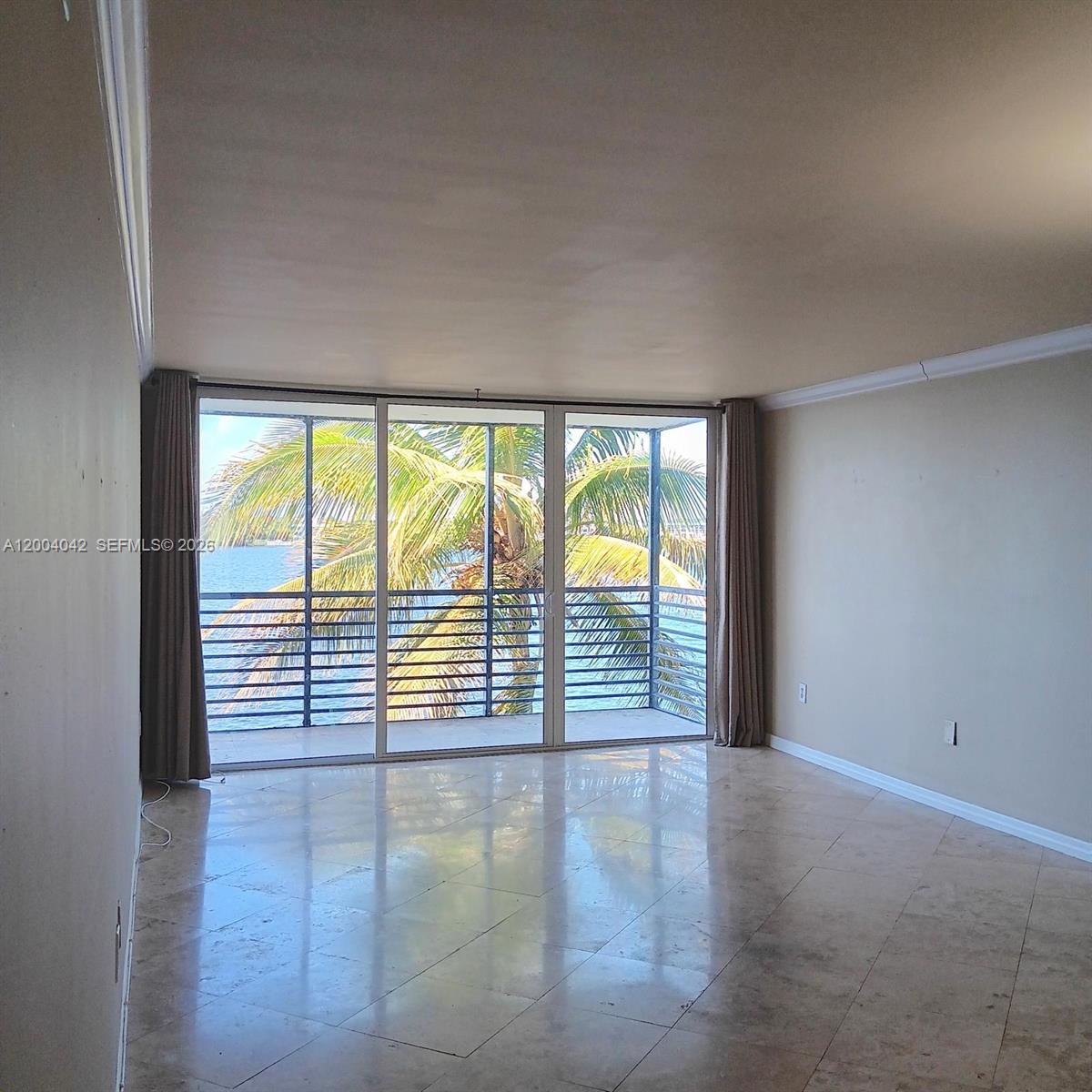 Homes for sale in Miami, FL | 1075 Ne Miami Gdns Dr, Miami, FL 33179