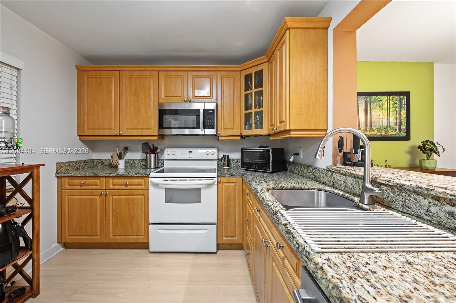 Homes for sale in Dania Beach, FL | 424 Se 10Th St #104, Dania Beach, FL 33004 | MLS# A12004404