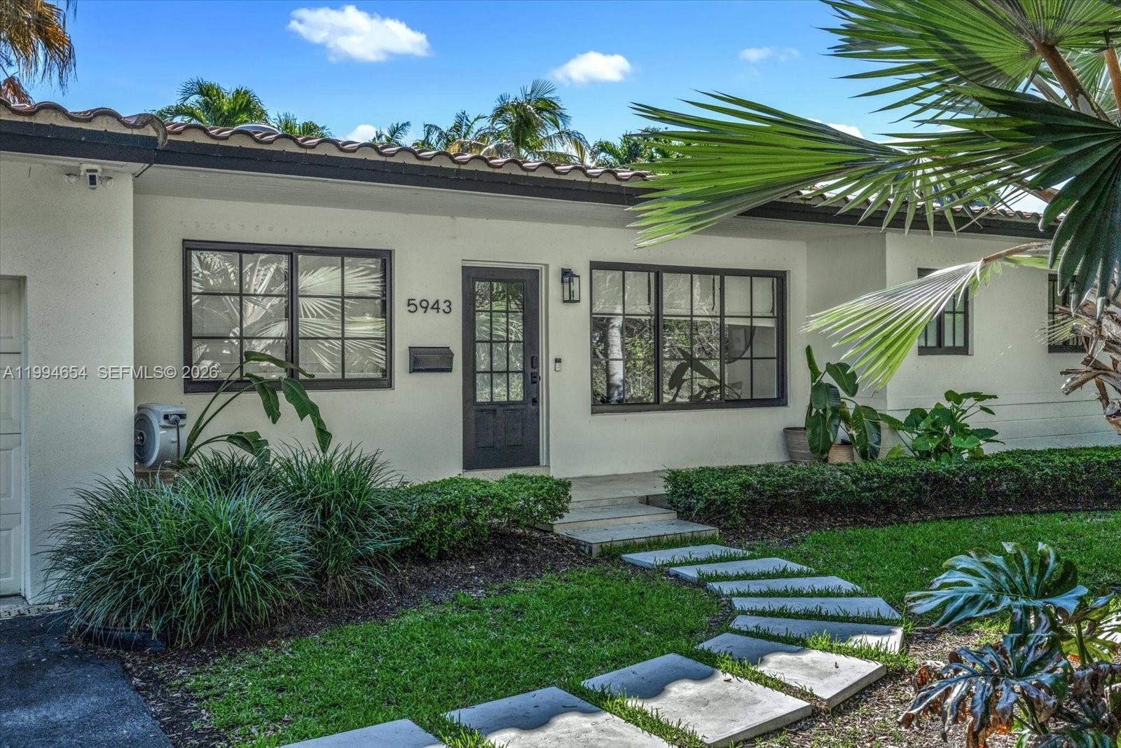 5943 65th Ave, South Miami, Florida 33143