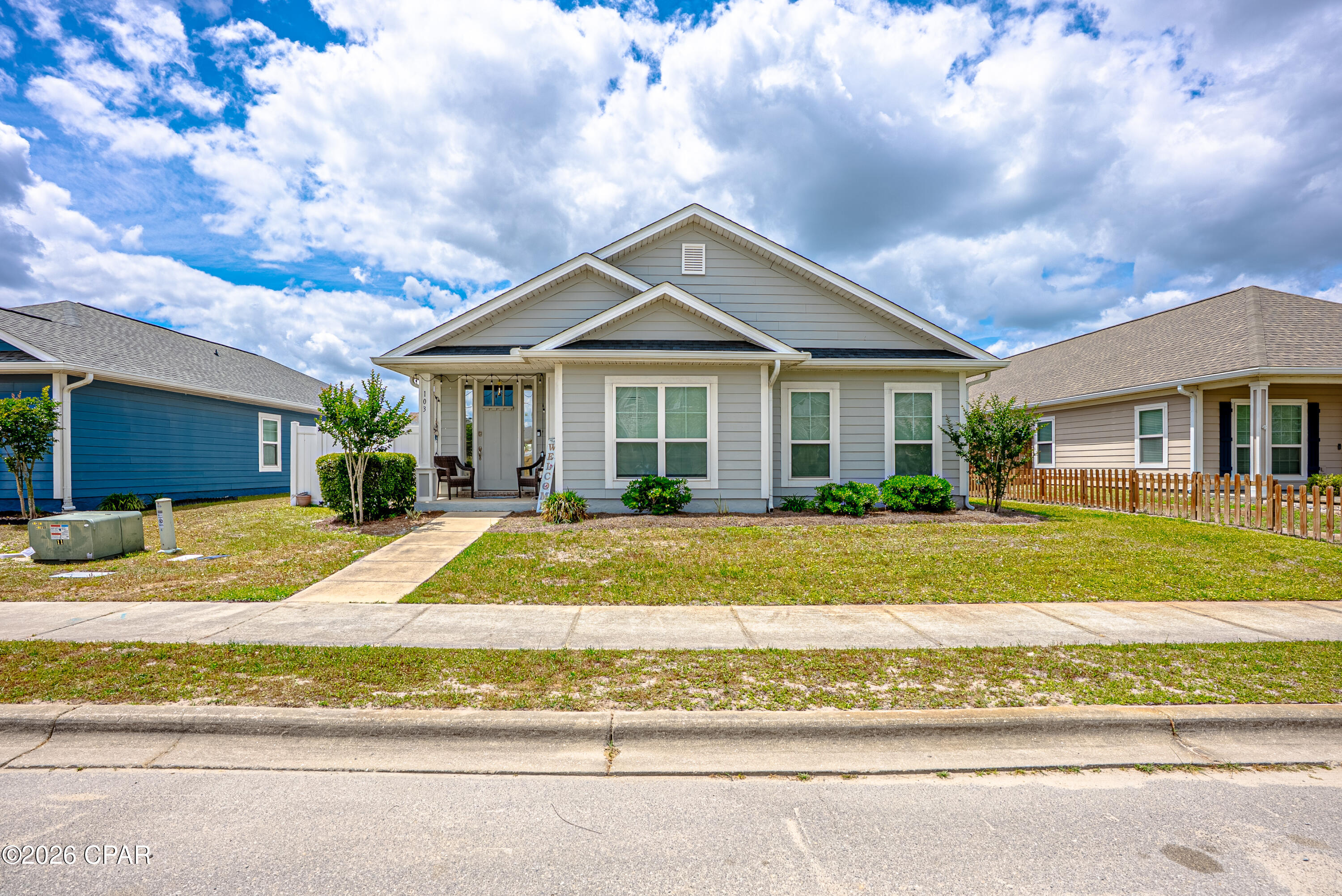 Image 2 For 103 Blue Heron Lane