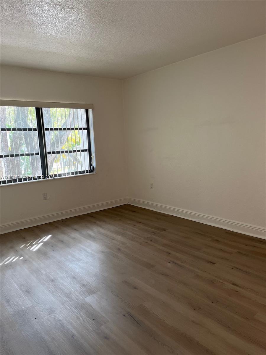 Homes for sale in Miami, FL | 7925 104th St, Miami, FL 33156 | Houzeo