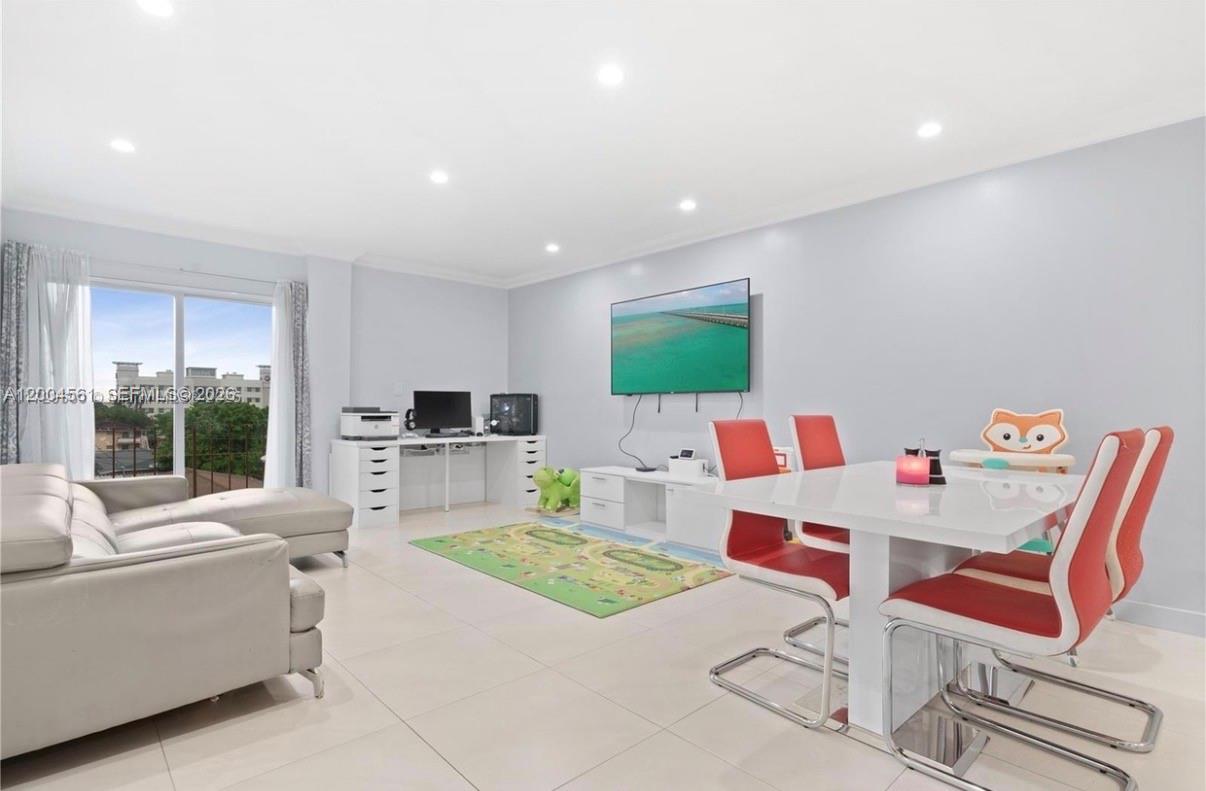 Golden Gate Condo