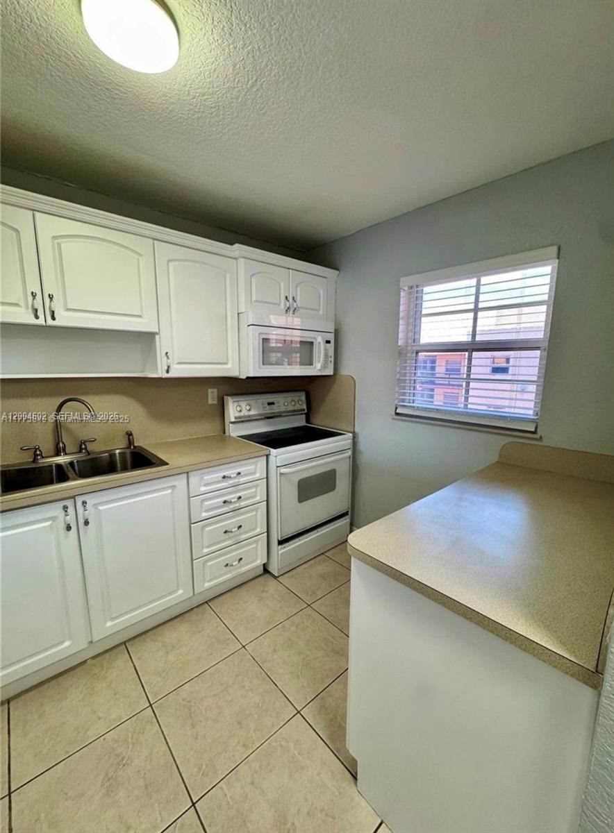 Westland Courts Condo