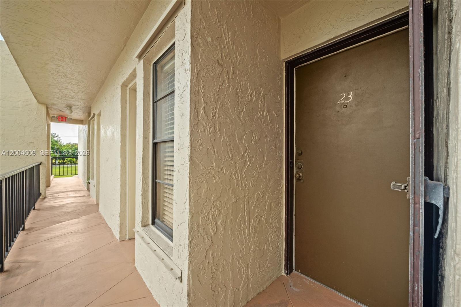 Homes for sale in Miami Springs, FL | 709 Curtiss Pkwy, Miami Springs, FL 33166