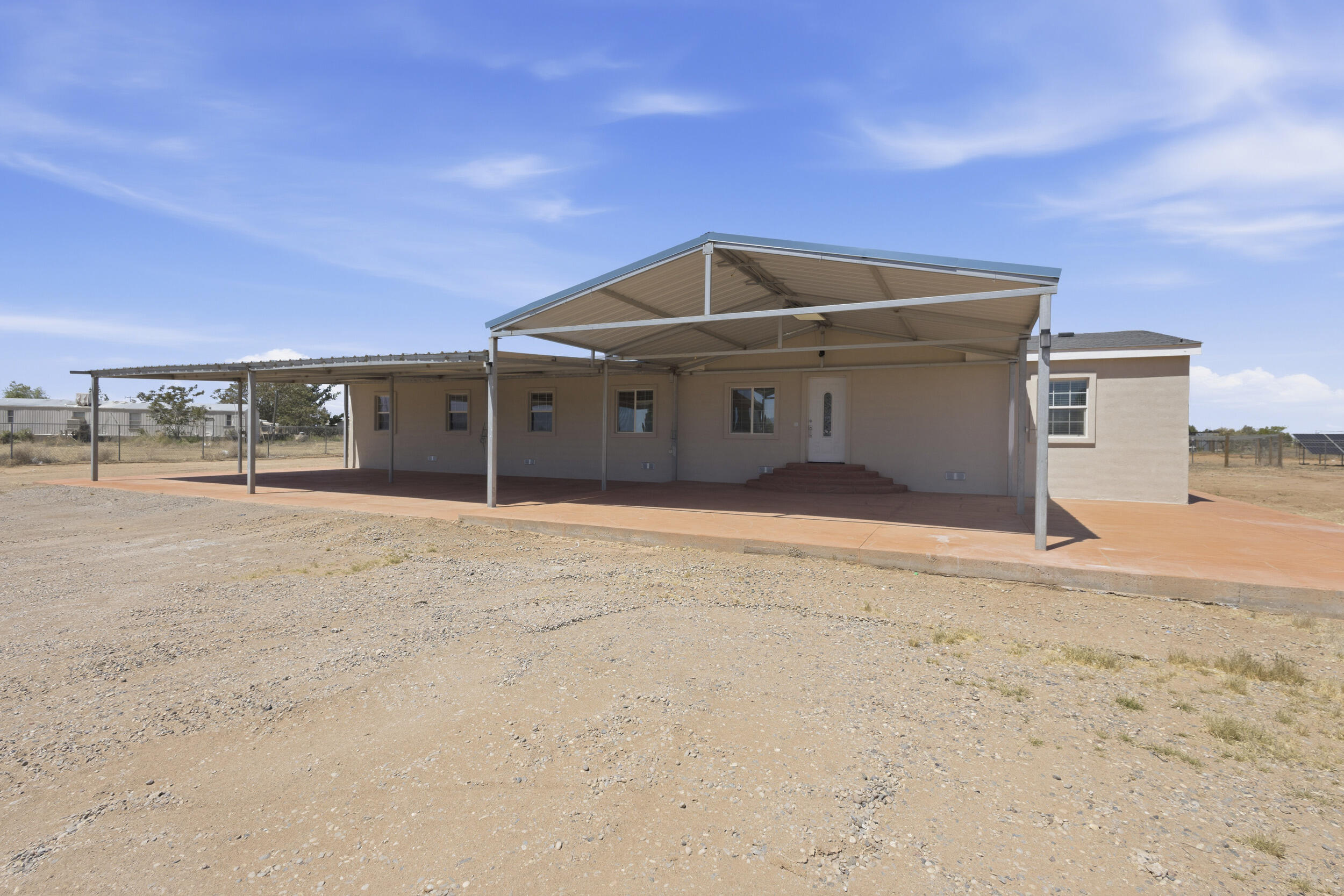 2nd image of 19 Saint Thomas Ave, Los Lunas, NM 87031 | MLS# 1102038