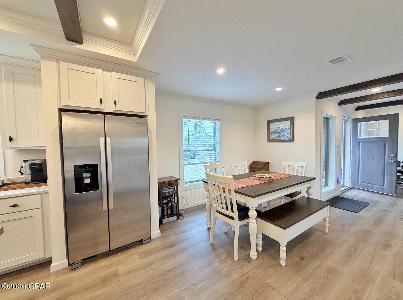 Listing photo id 14 for 686 Alford Road